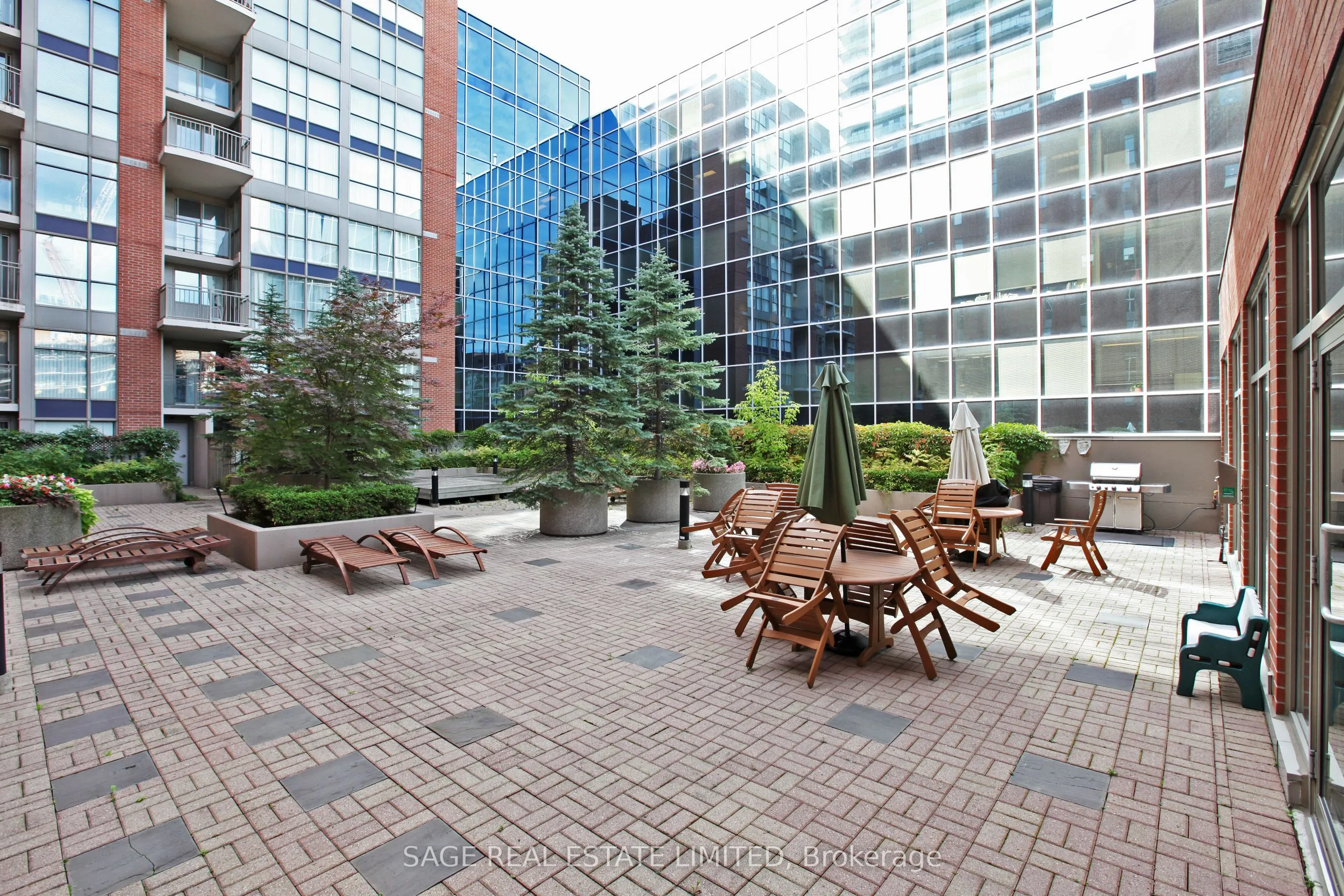 18 Merton Street #506