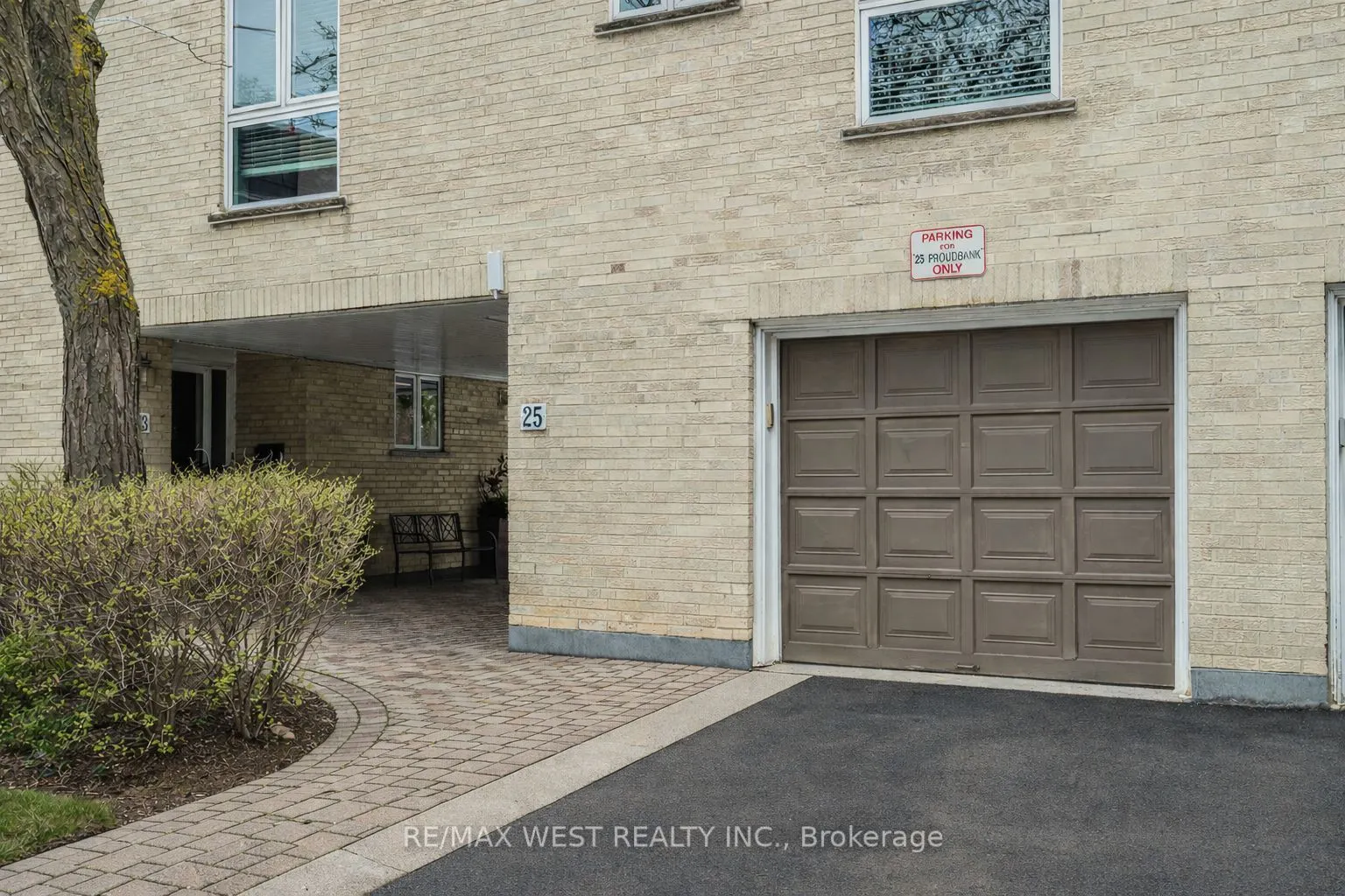 25 Proudbank Millway #49