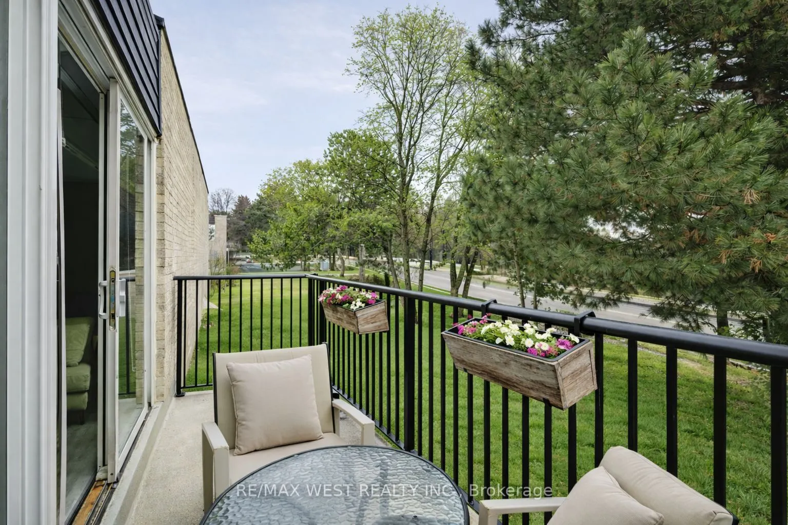 25 Proudbank Millway #49