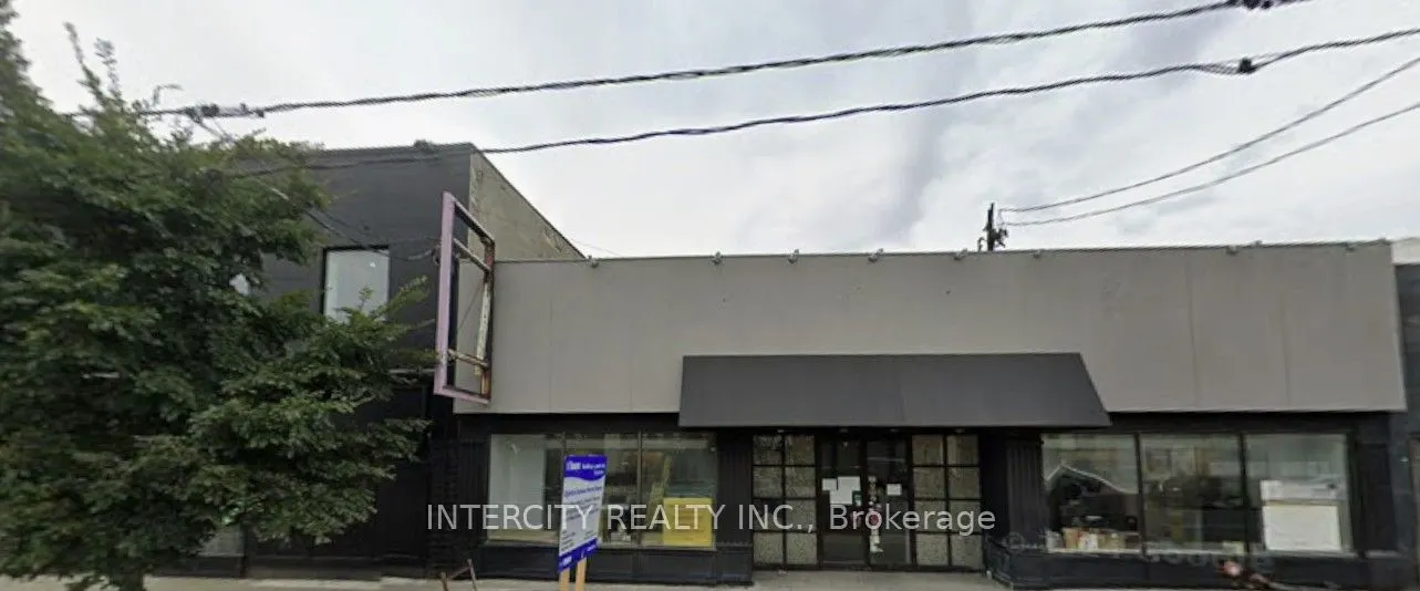 352 Eglinton Avenue W