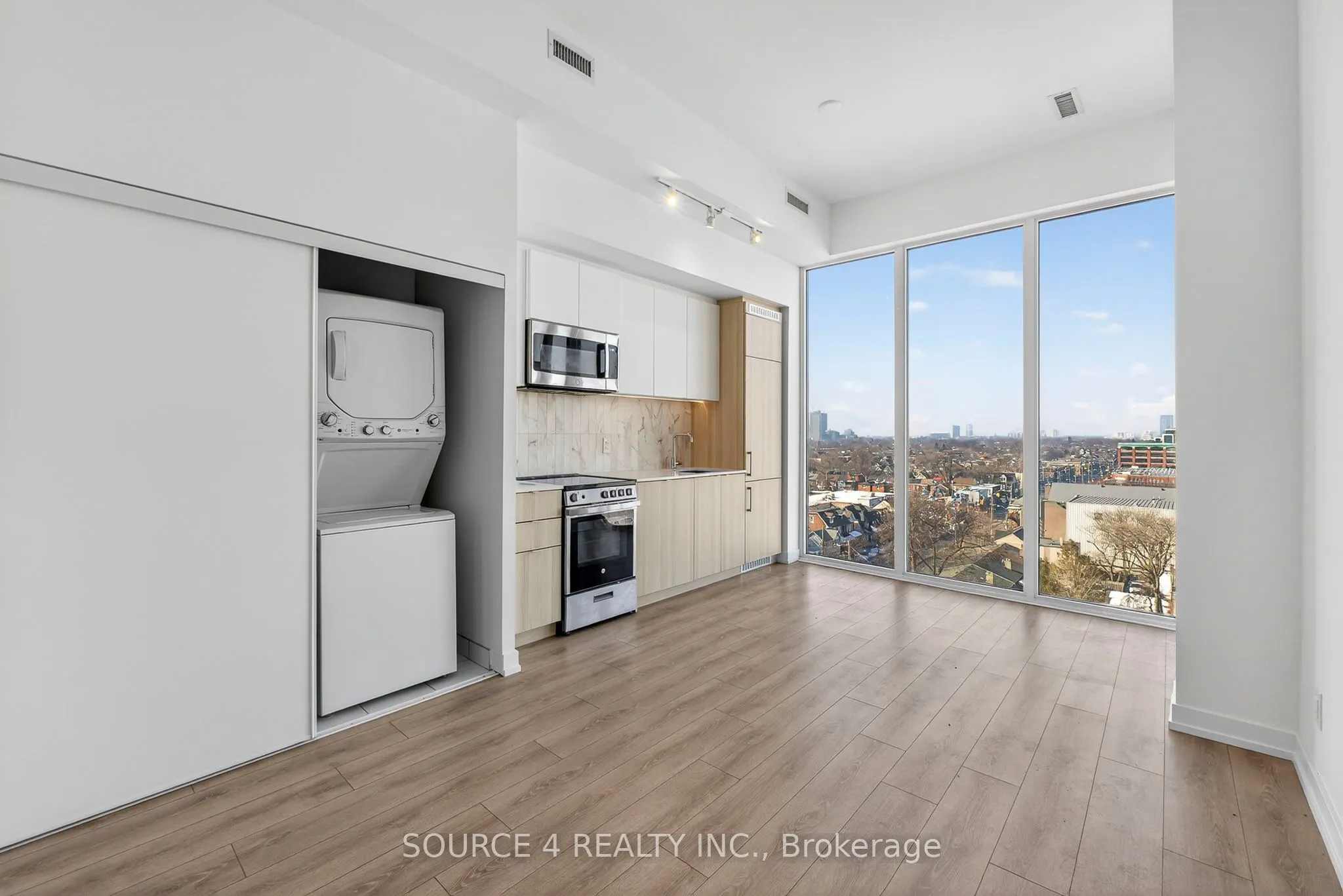 500 Dupont Street #805