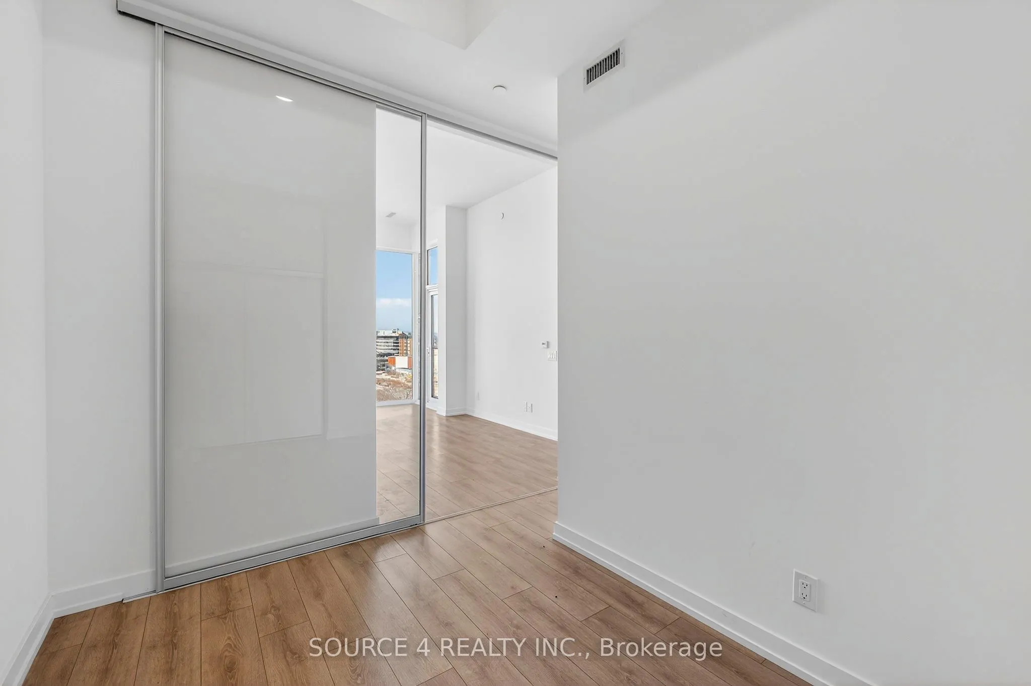 500 Dupont Street #805
