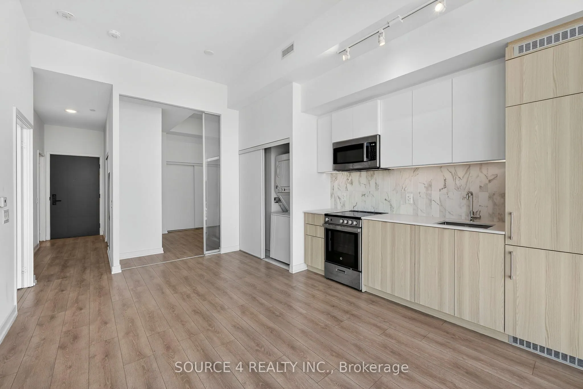 500 Dupont Street #805