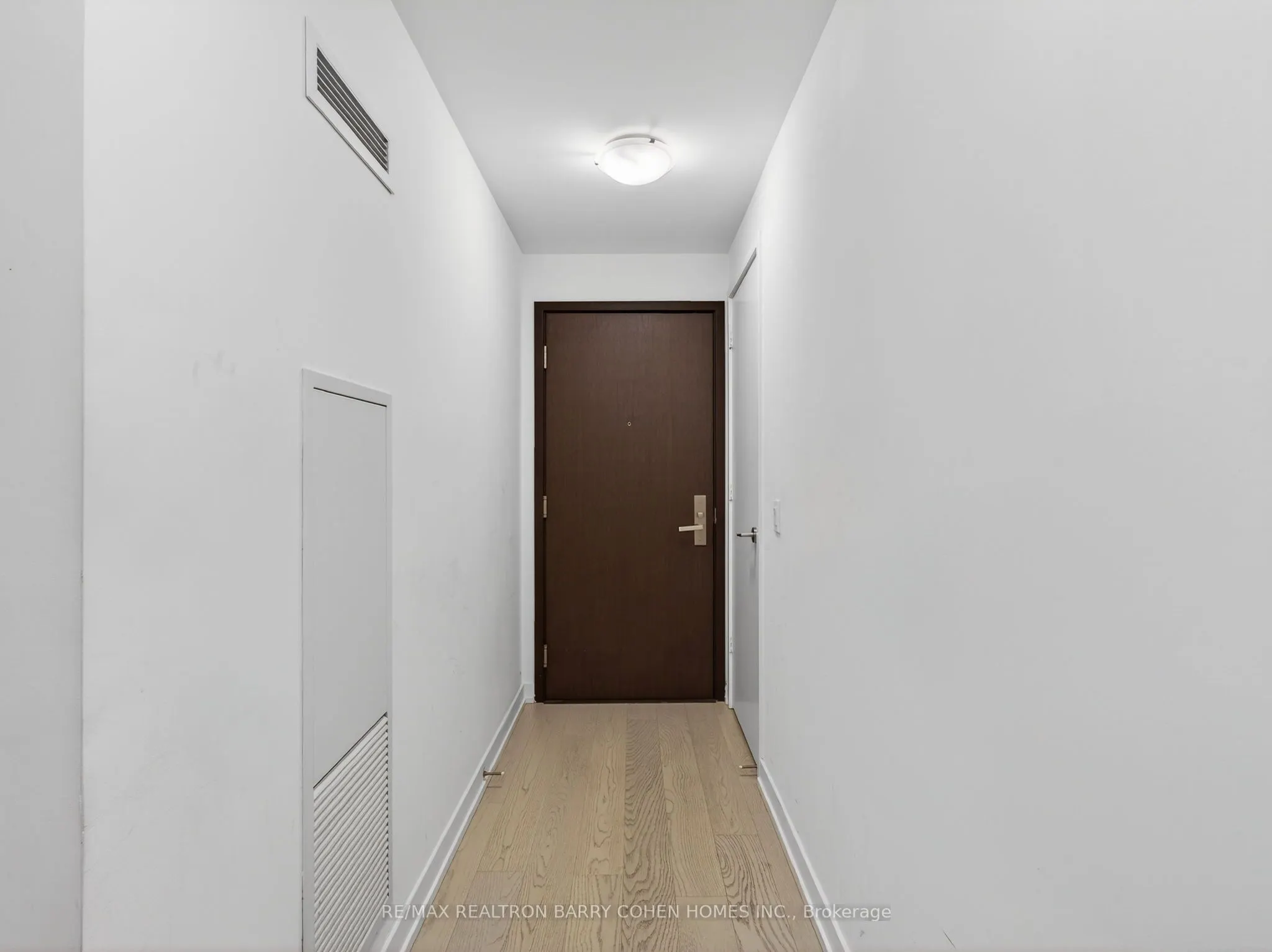 1 Yorkville Avenue #905