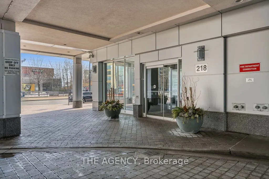 218 Queens Quay Boulevard W #2103