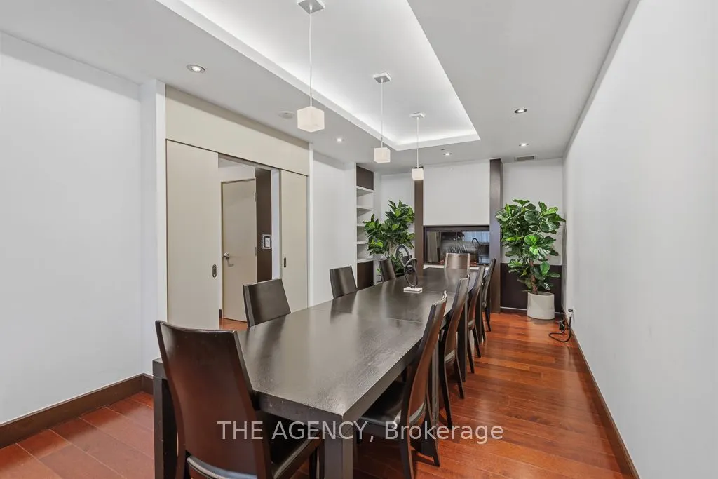 218 Queens Quay Boulevard W #2103