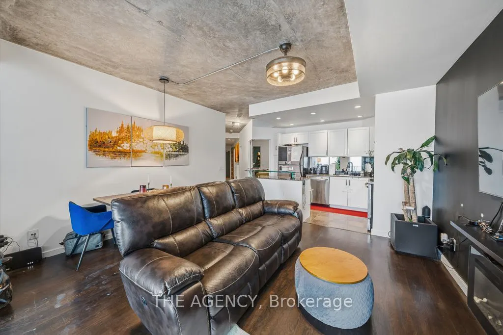 218 Queens Quay Boulevard W #2103
