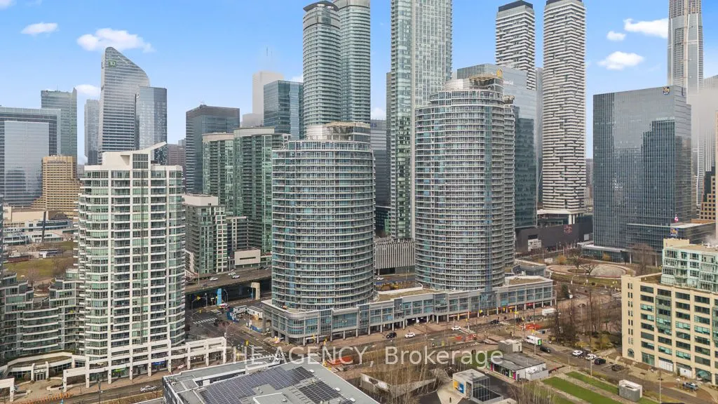 218 Queens Quay Boulevard W #2103