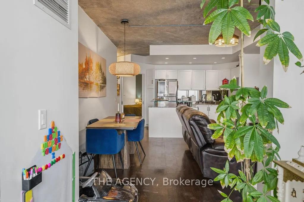 218 Queens Quay Boulevard W #2103
