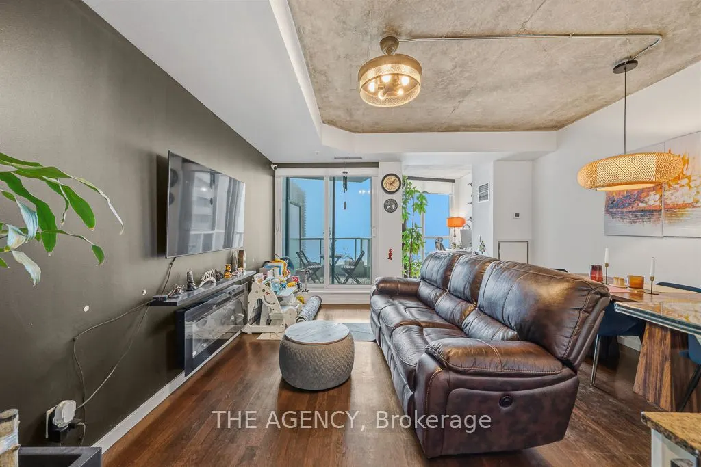 218 Queens Quay Boulevard W #2103