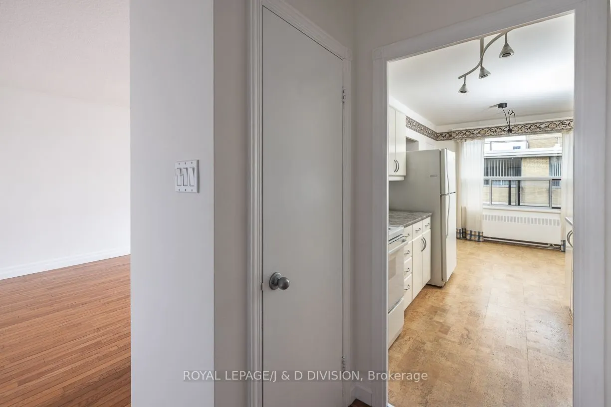 660 Eglinton Avenue W #716