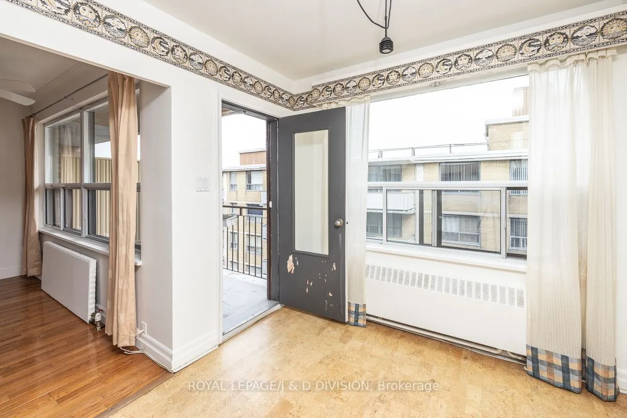 660 Eglinton Avenue W #716