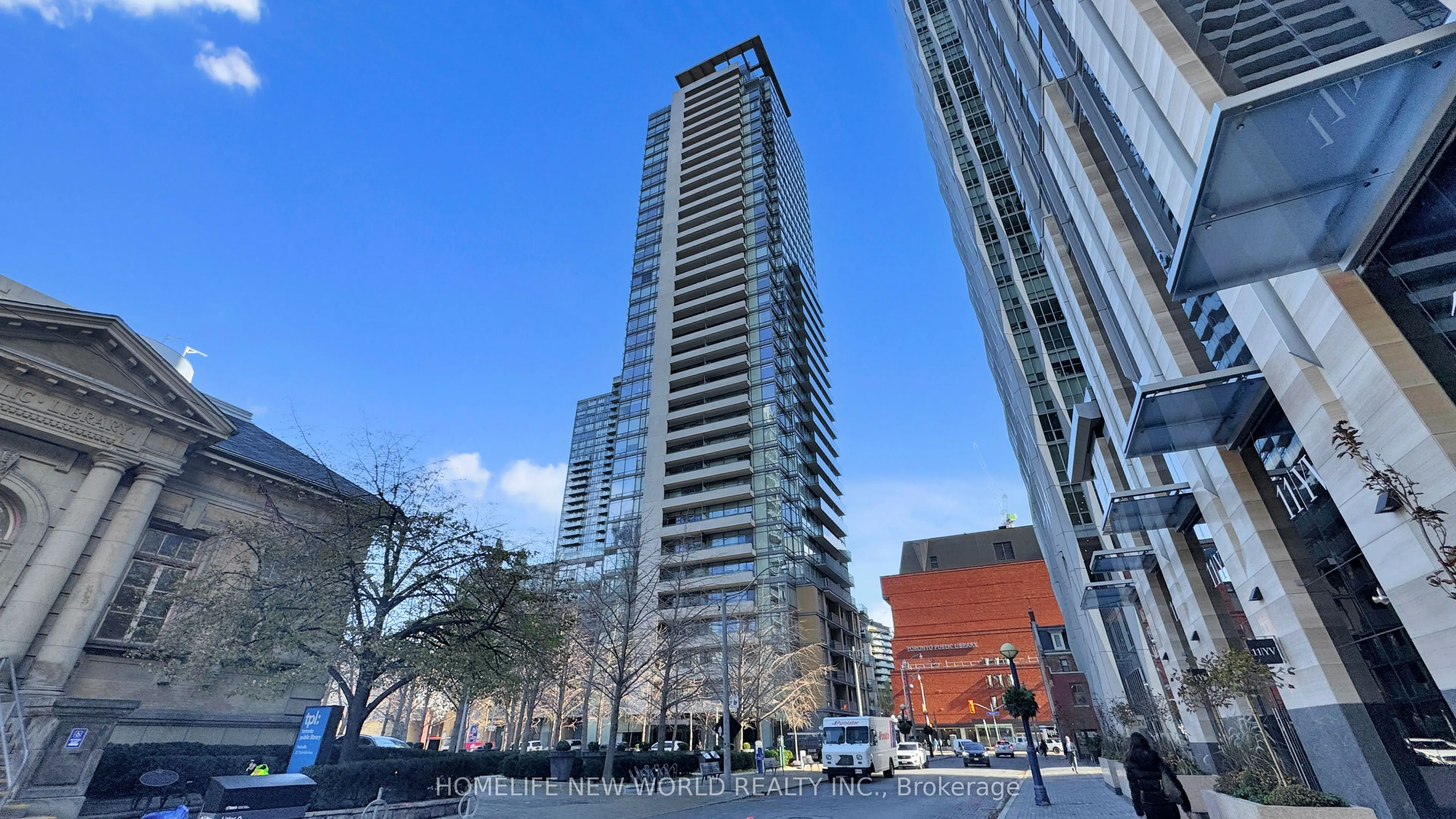 18 Yorkville Avenue #312