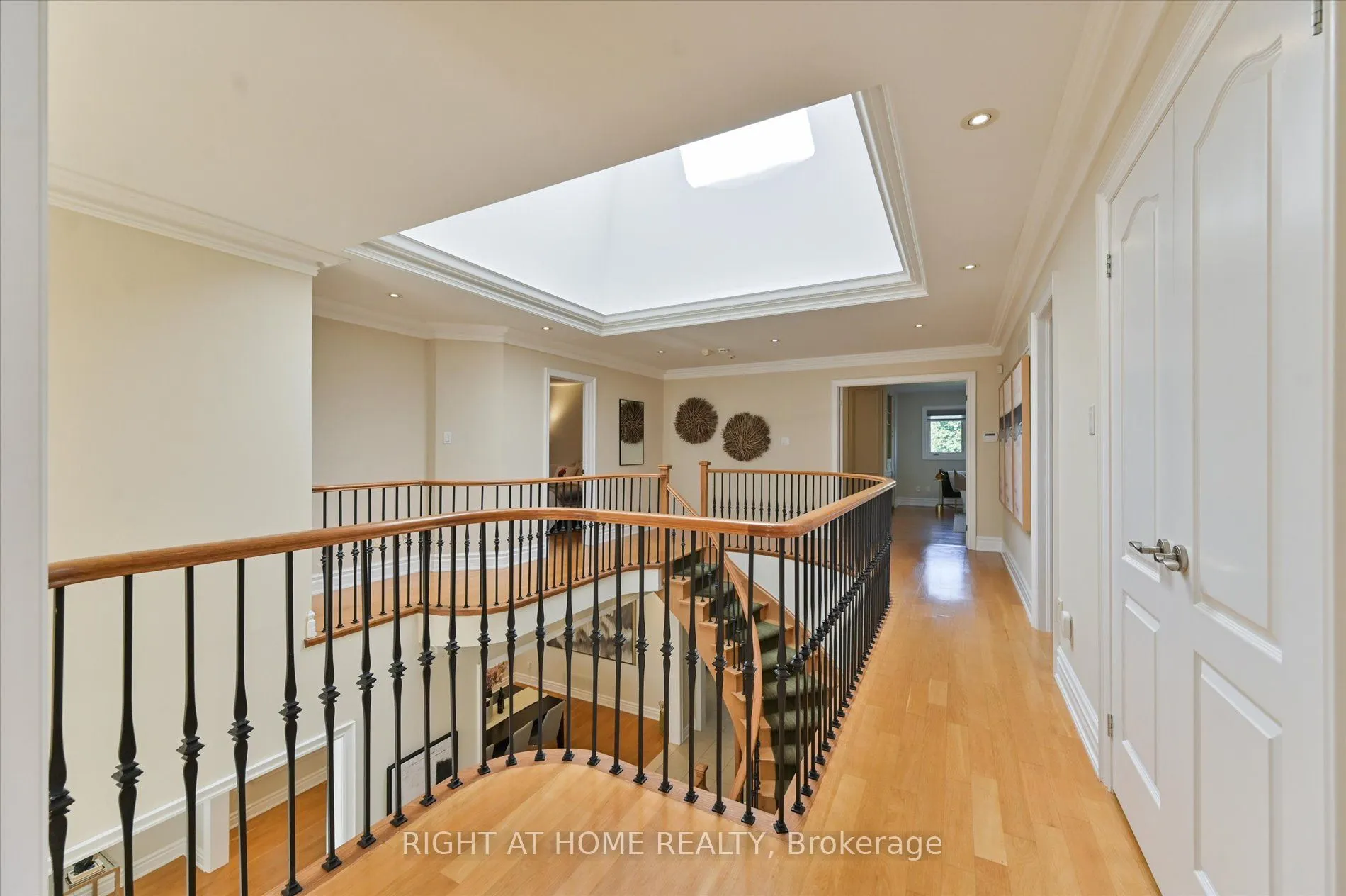 154 Charlton Boulevard