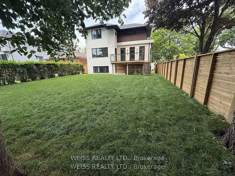 137 Bannockburn Avenue