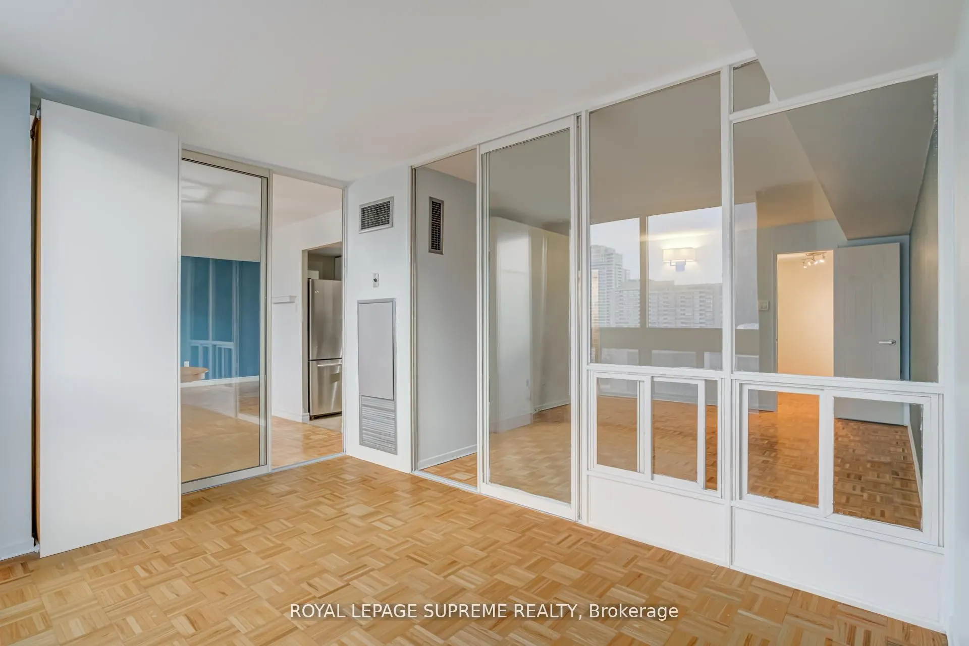 5 Kenneth Avenue #1804