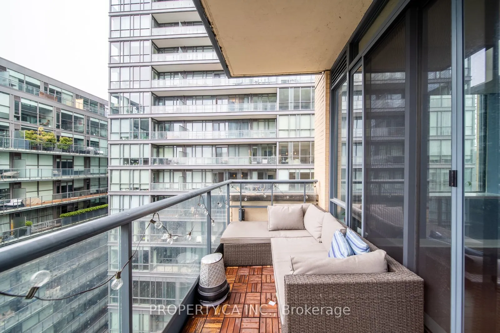 438 King Street W #1314