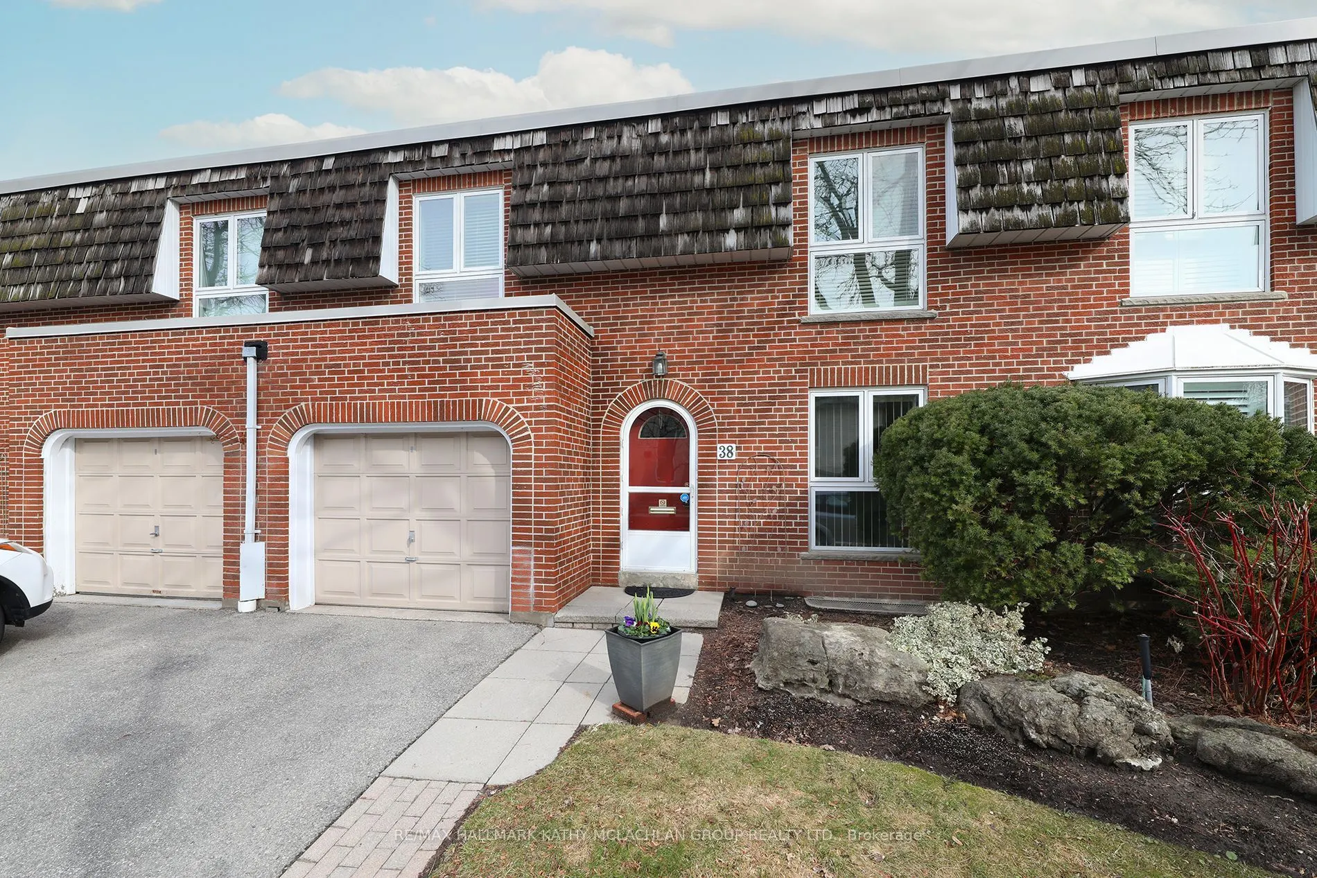 38 Crimson Millway #132
