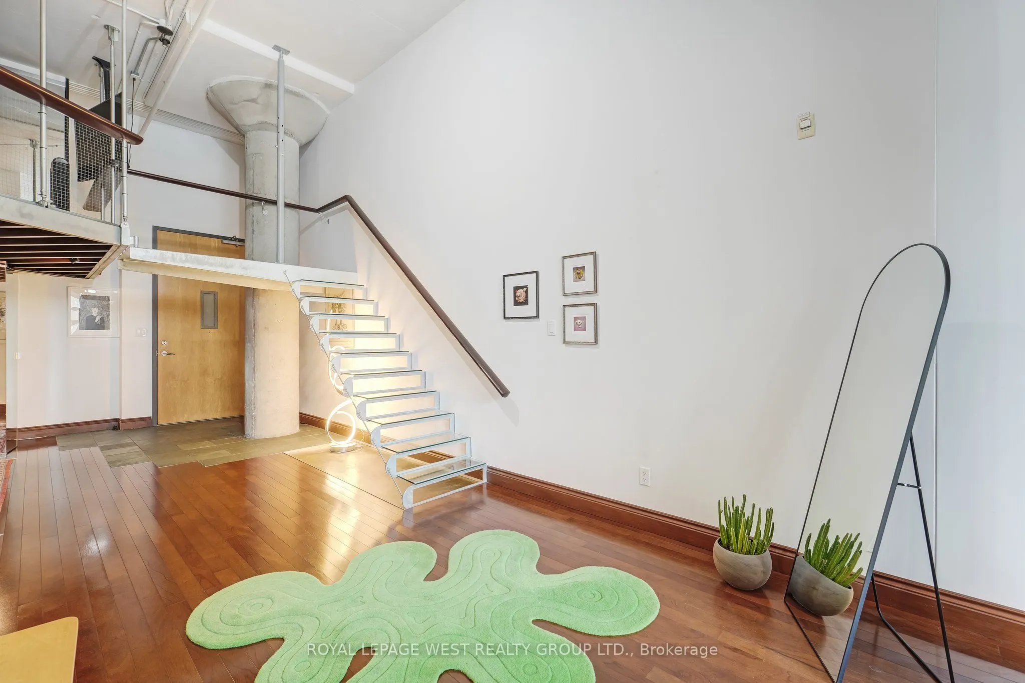90 Sumach Street #416