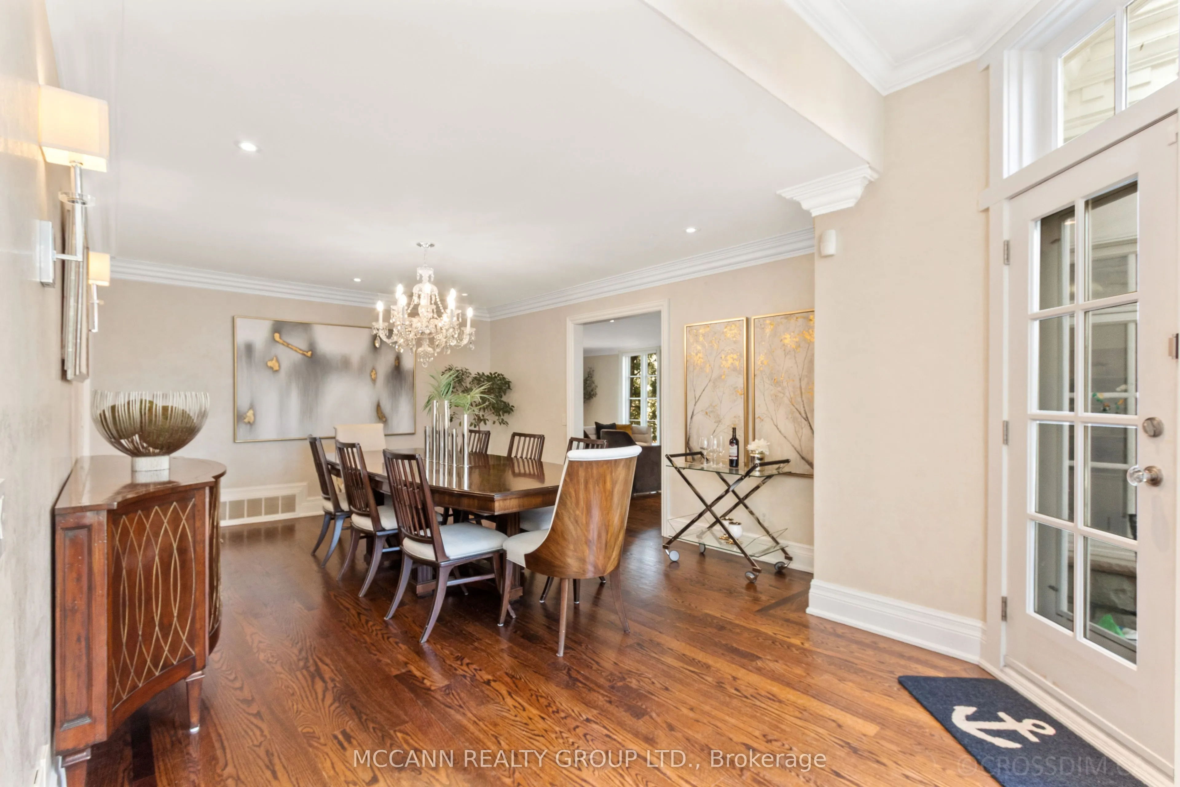 27 Strathgowan Crescent