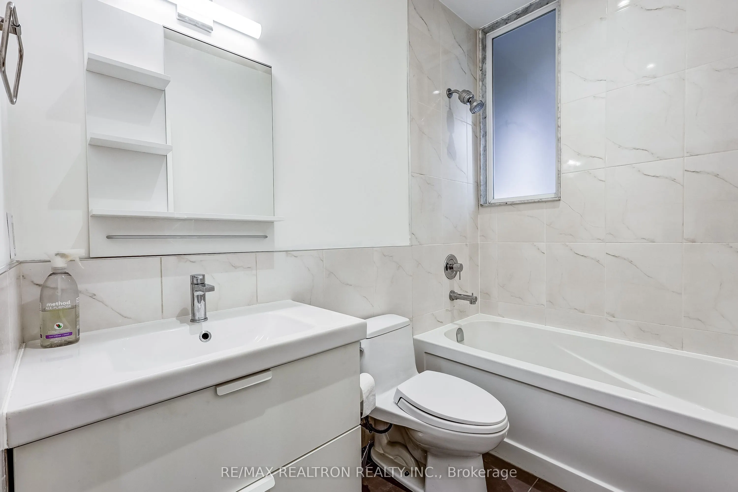 588 Ossington Avenue