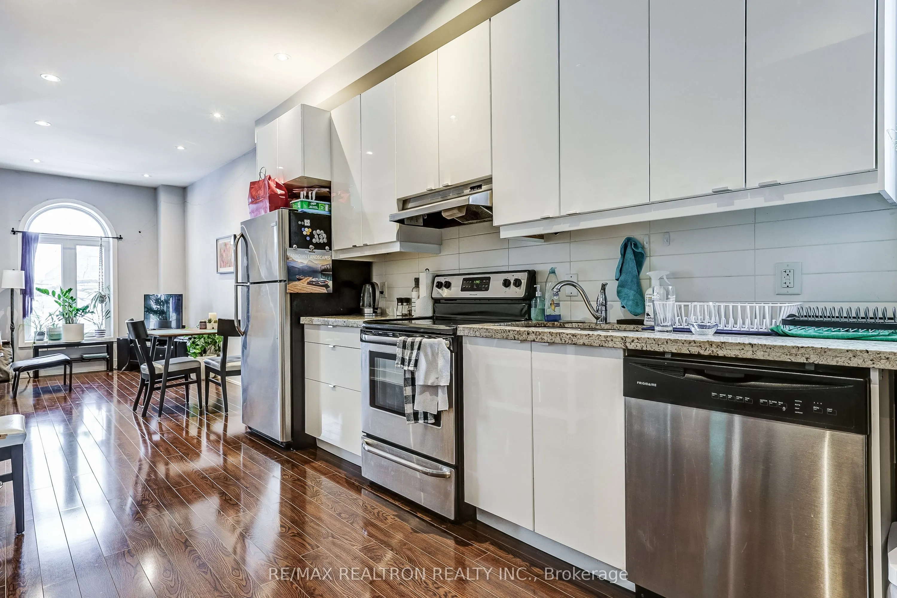588 Ossington Avenue
