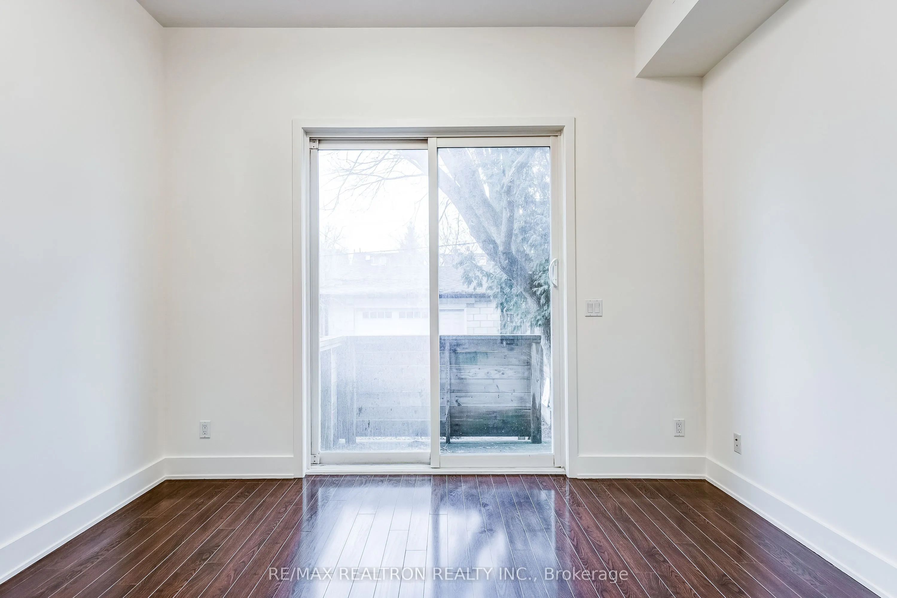 588 Ossington Avenue