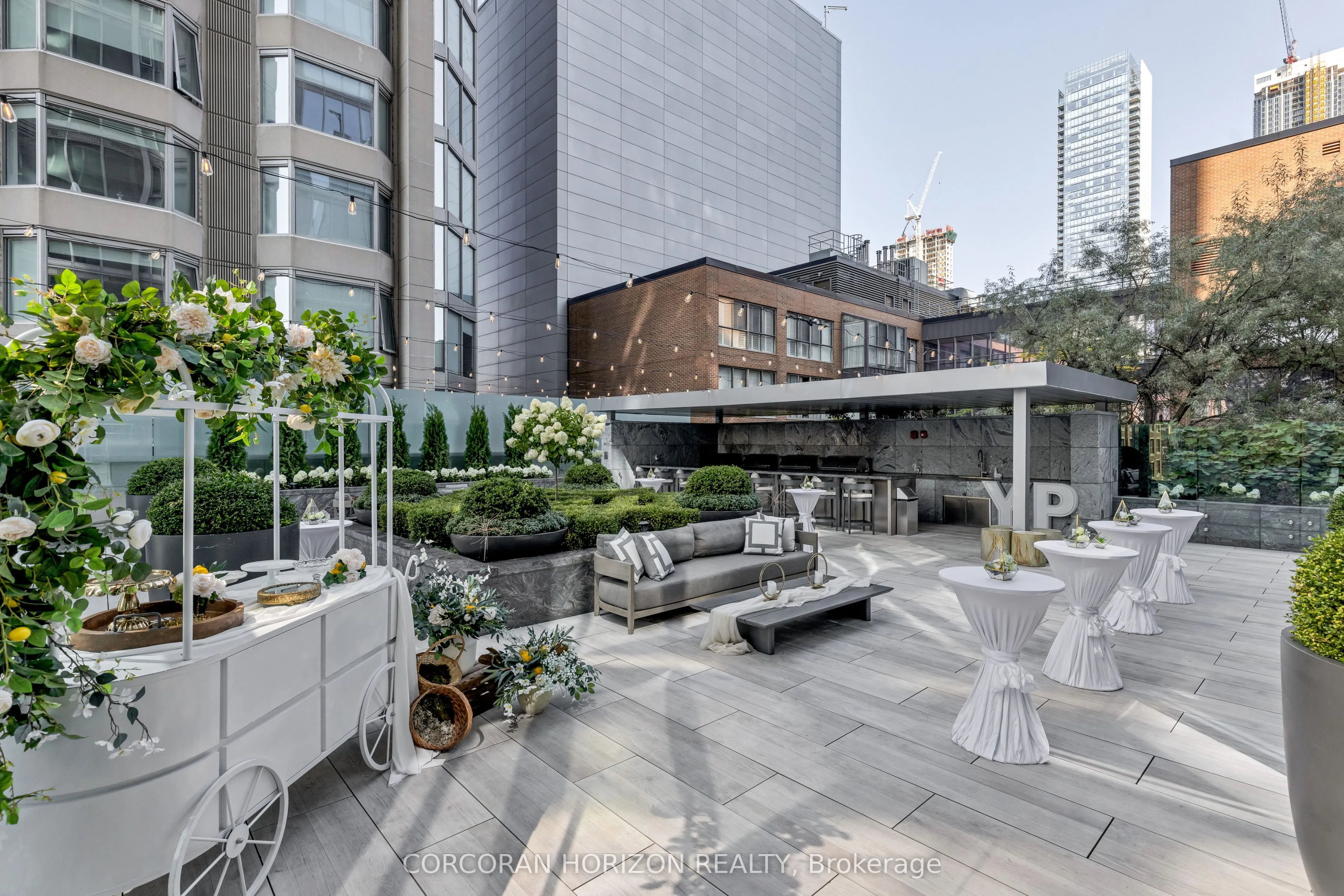 200 Cumberland Street #3802