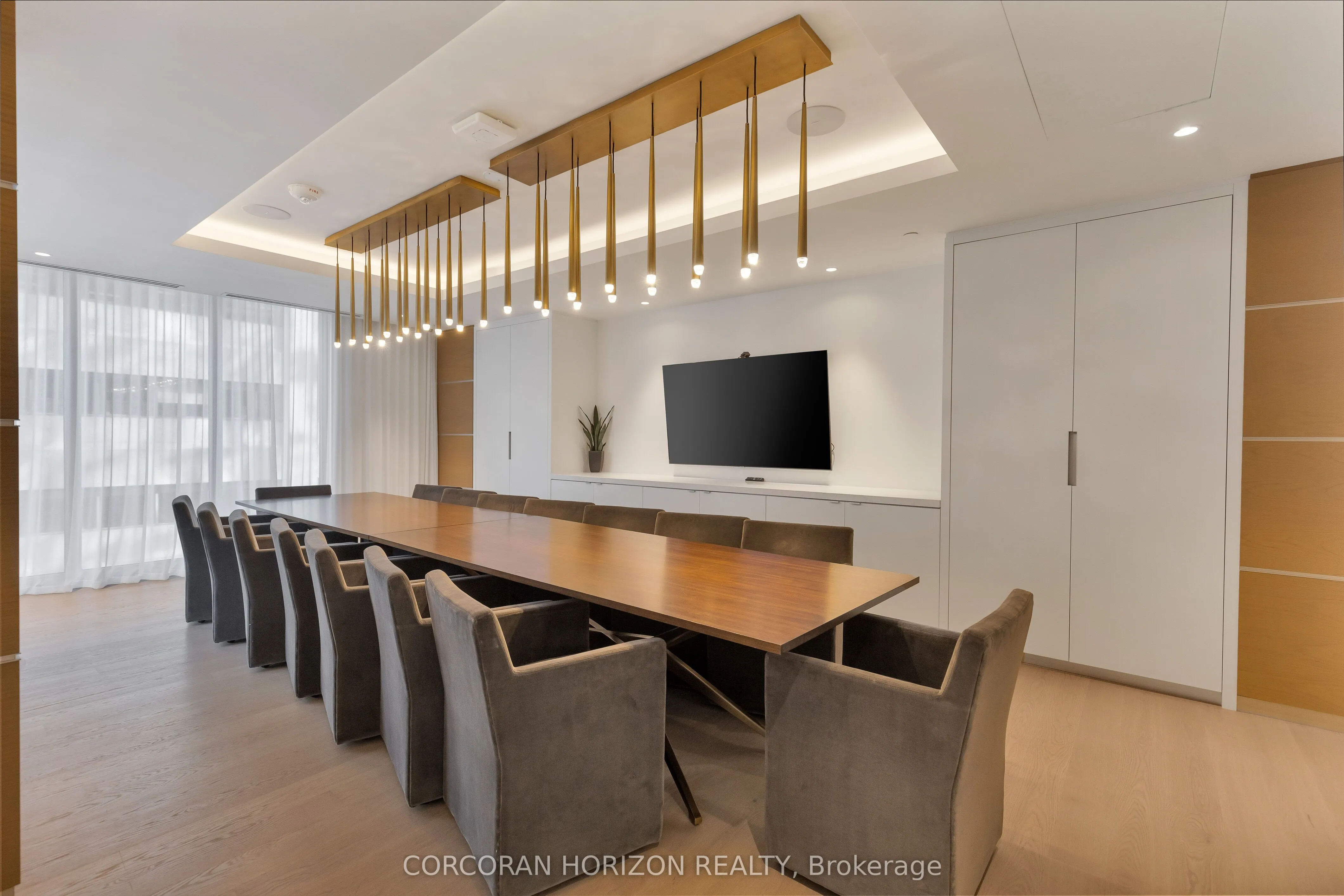 200 Cumberland Street #3802