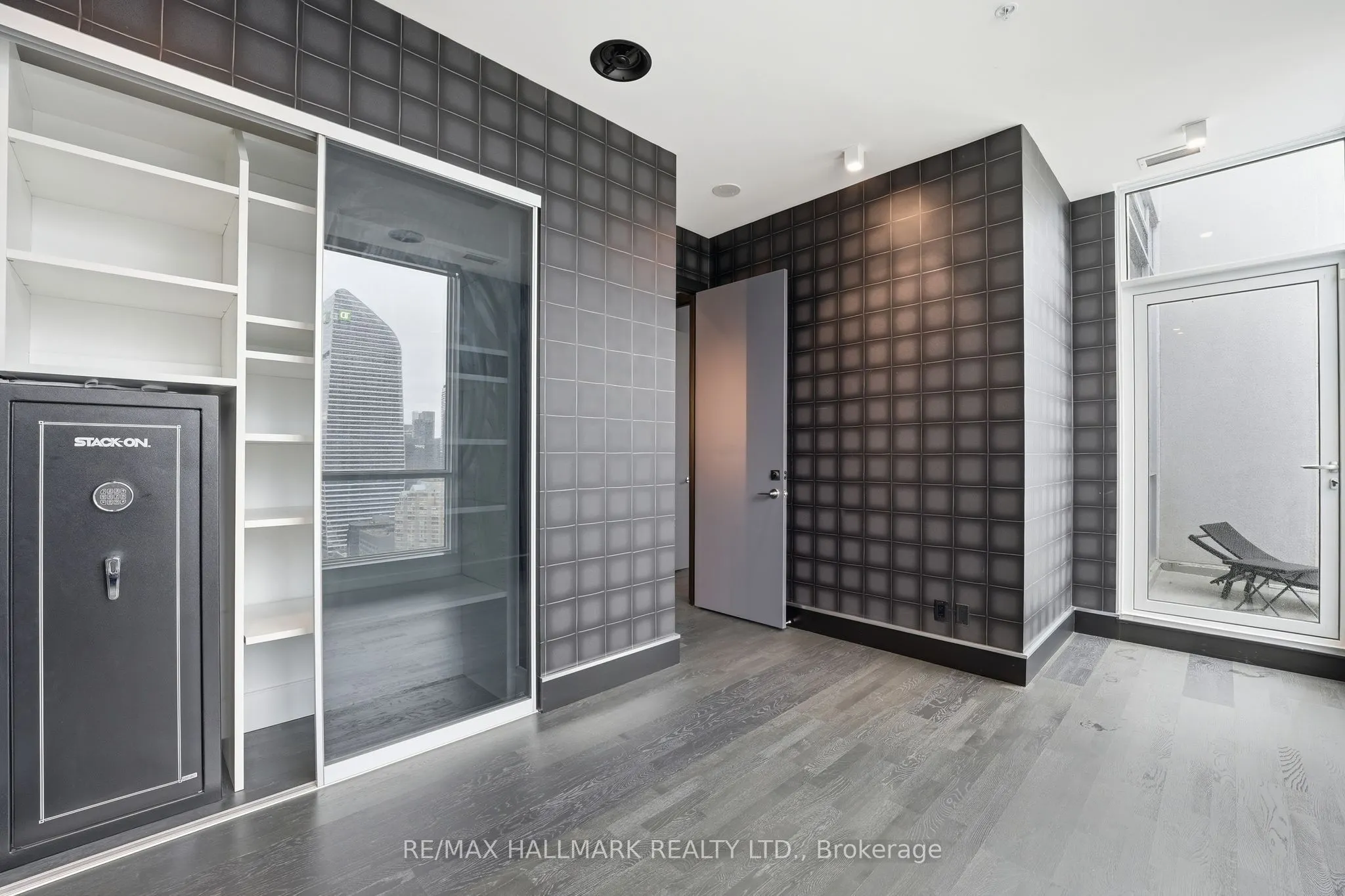 199 Richmond Street W #PH101