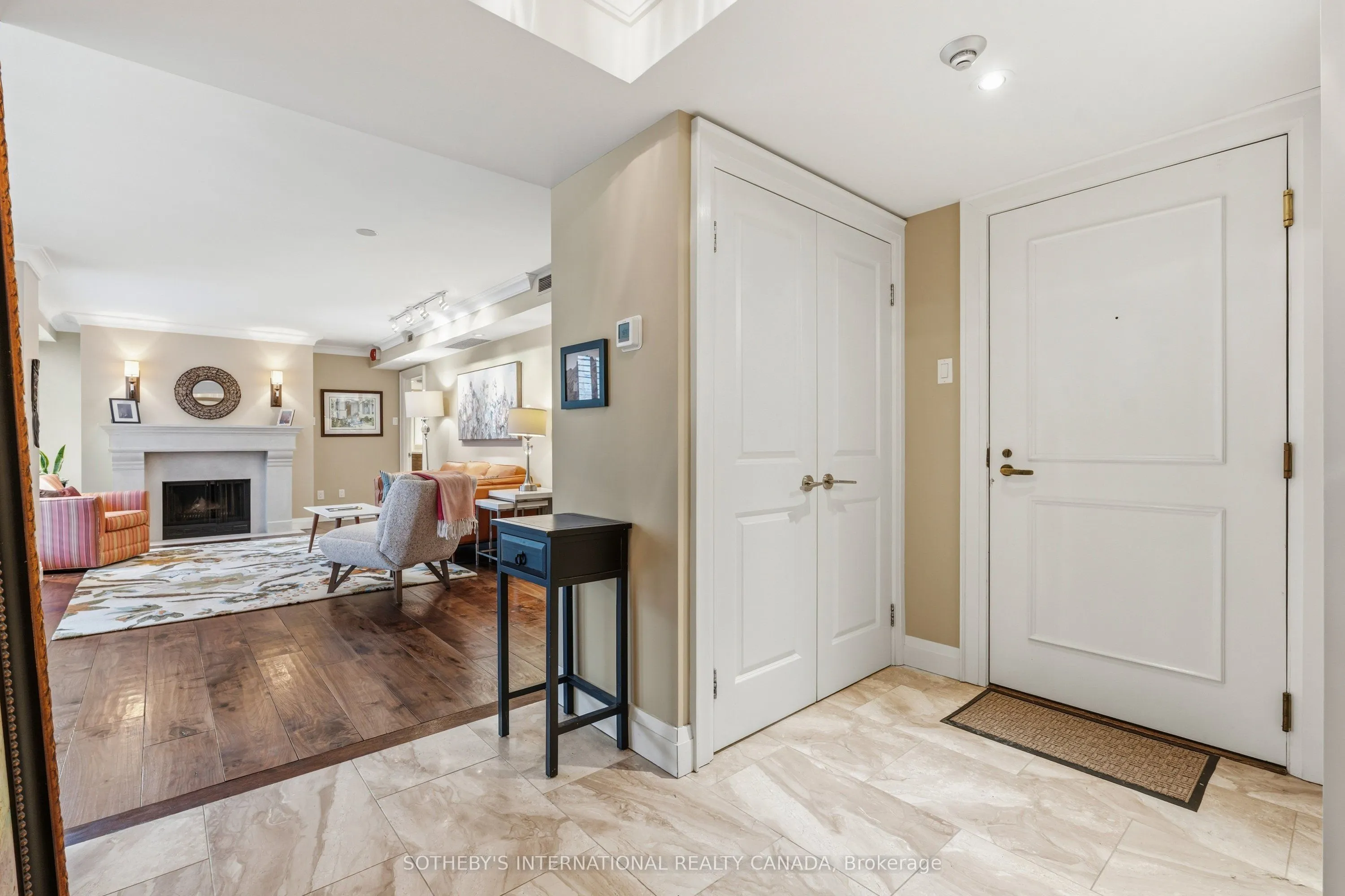 164 Cumberland Street #608