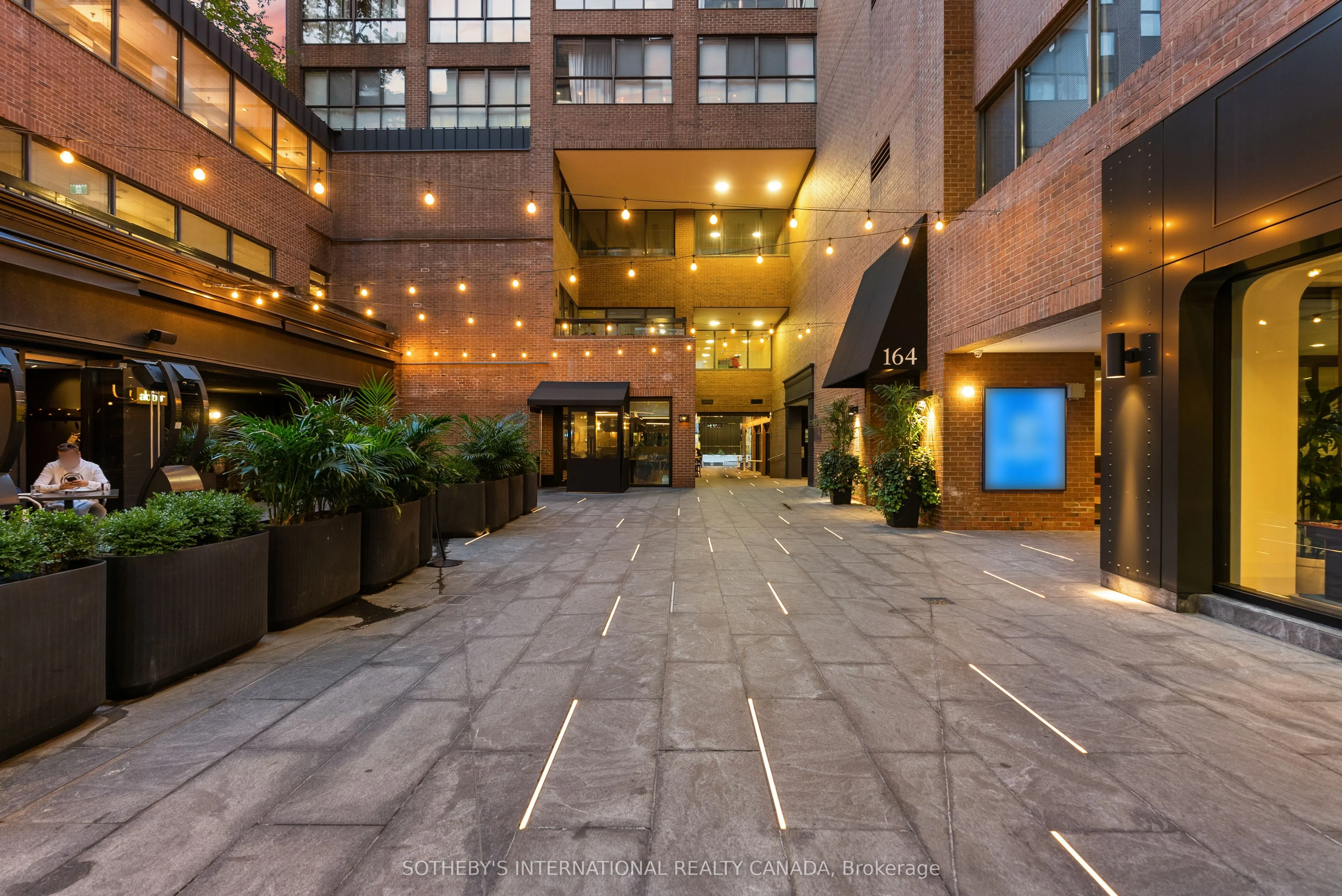 164 Cumberland Street #608