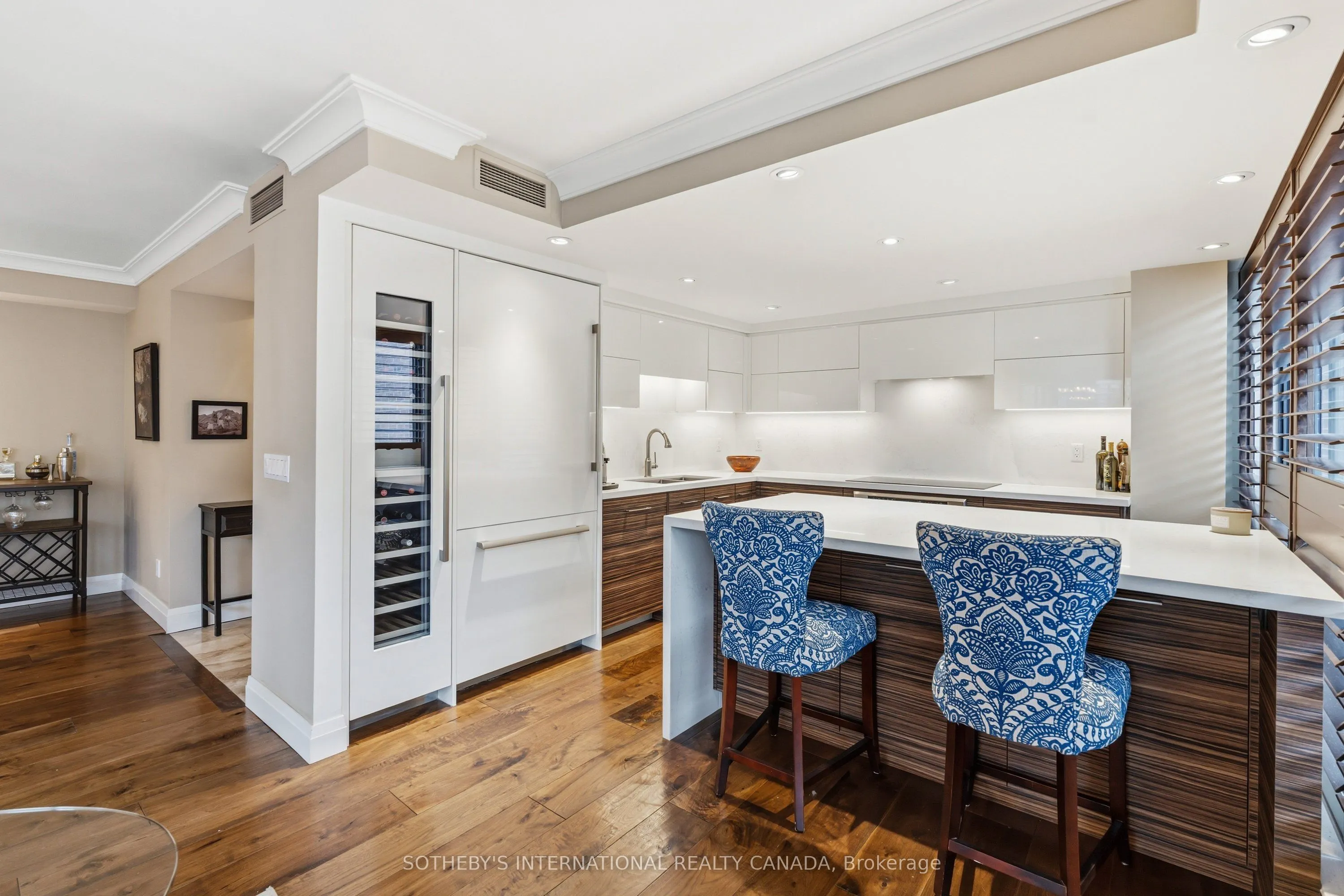 164 Cumberland Street #608