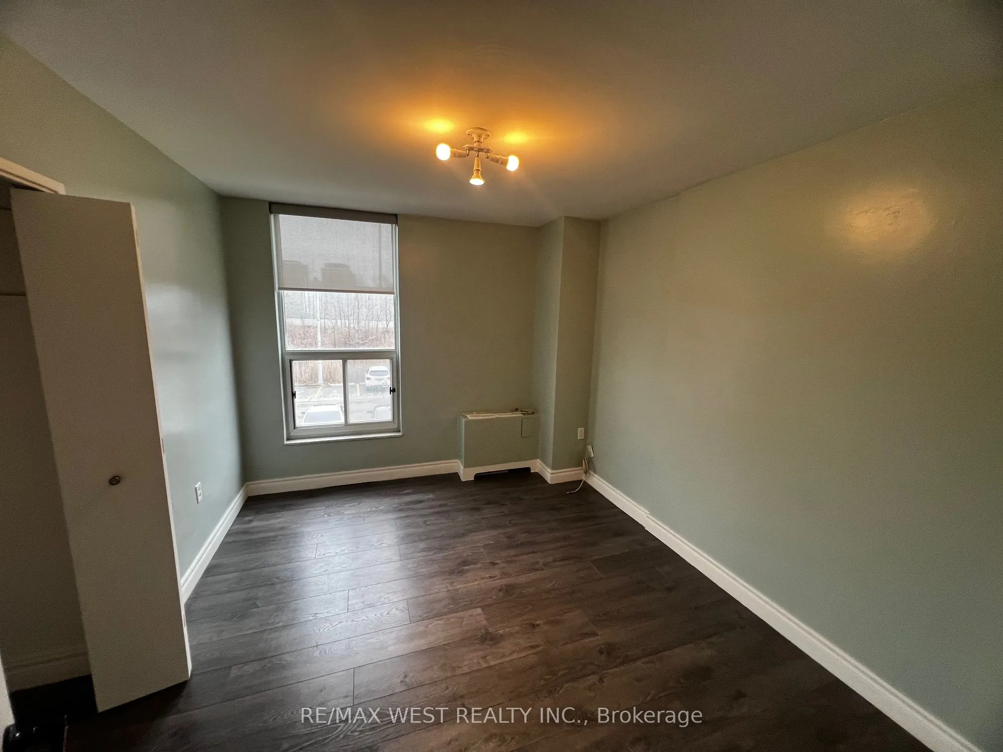 130 Neptune Drive #202