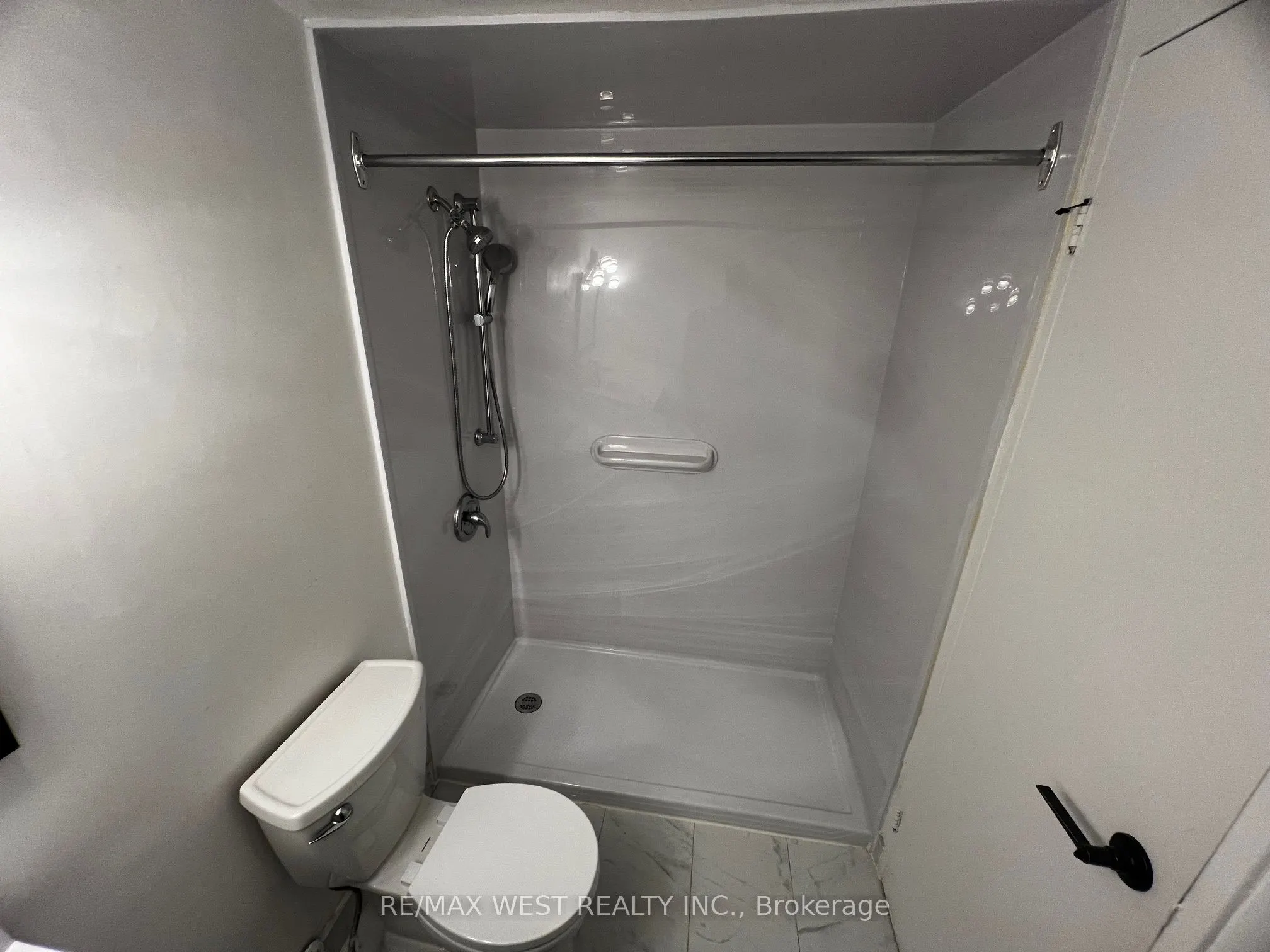 130 Neptune Drive #202