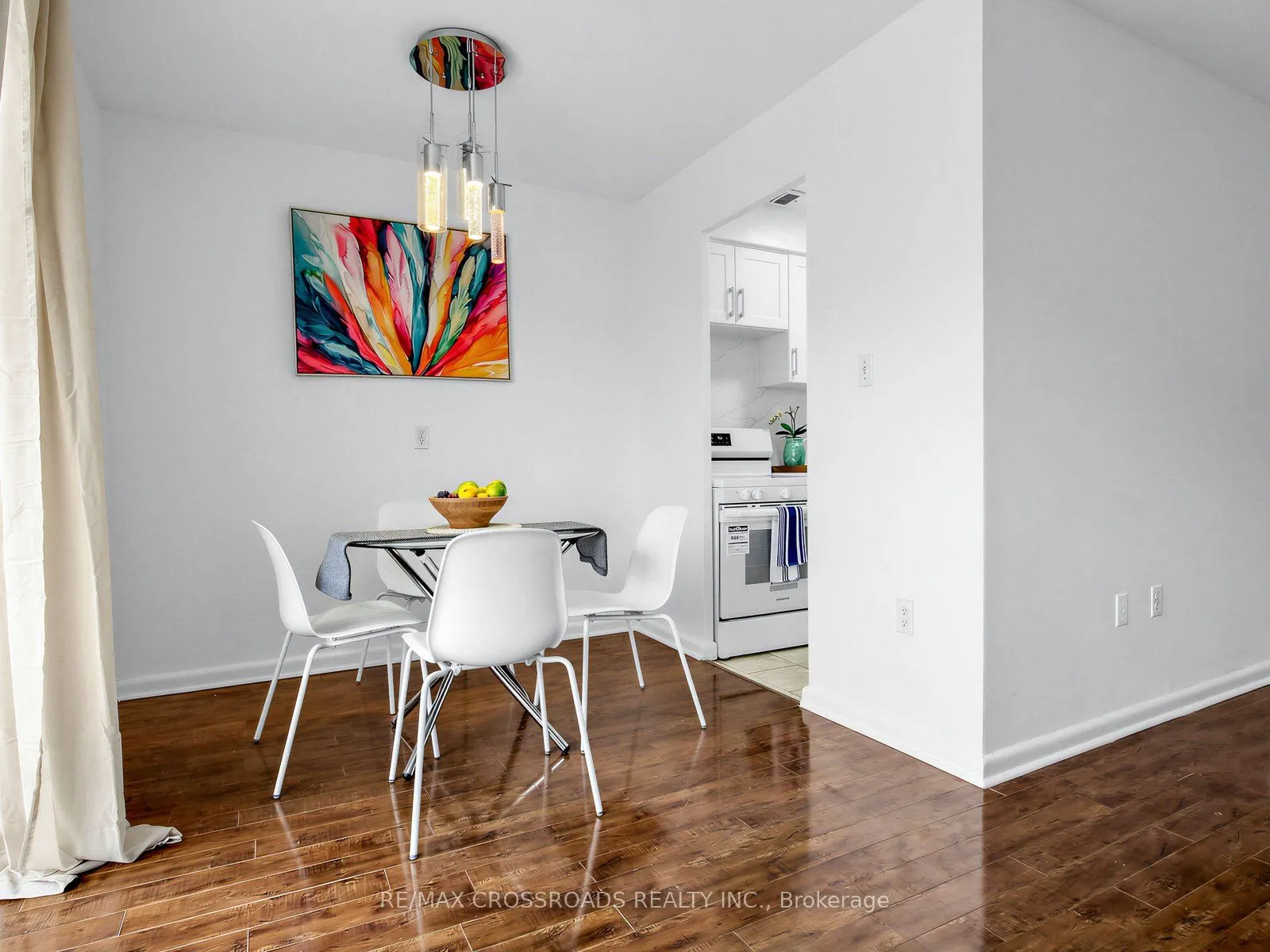 8 Kingsbridge Court #407