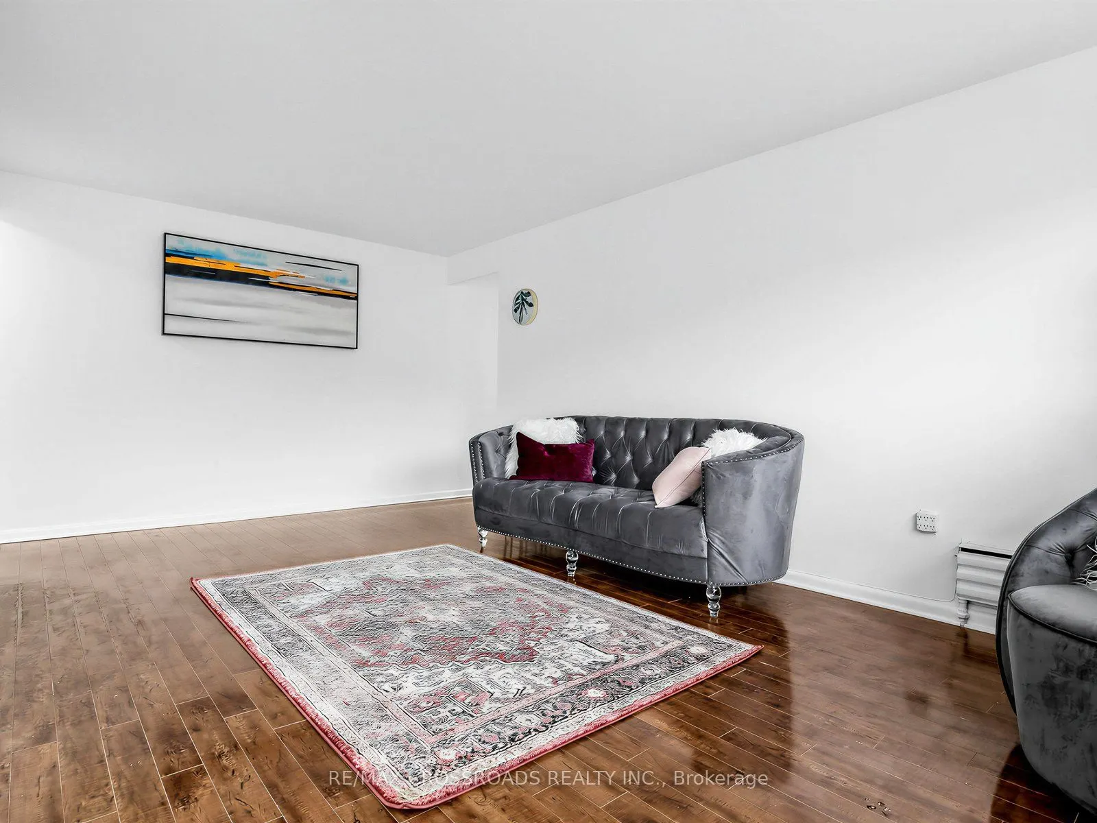 8 Kingsbridge Court #407