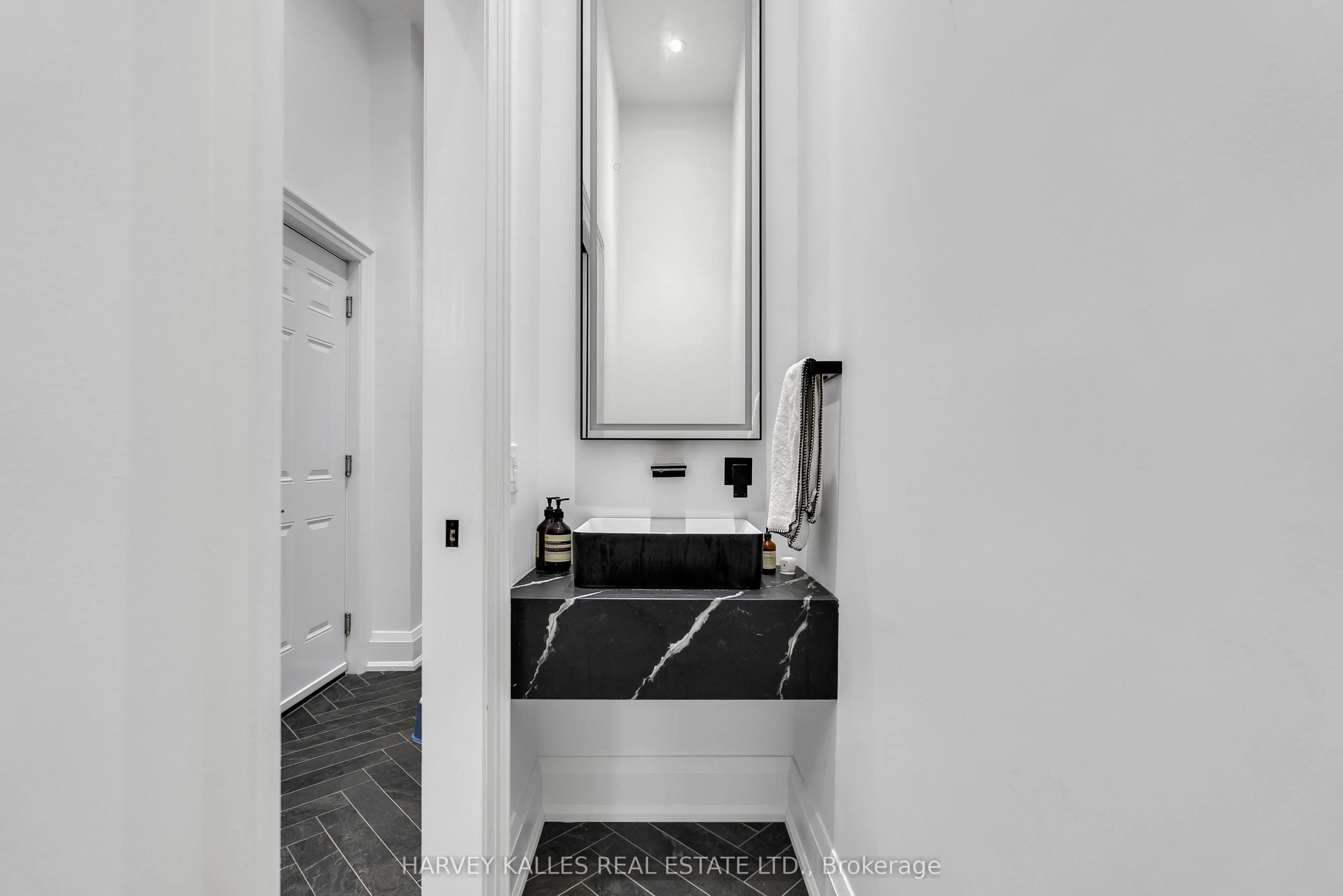 32 Almont Road