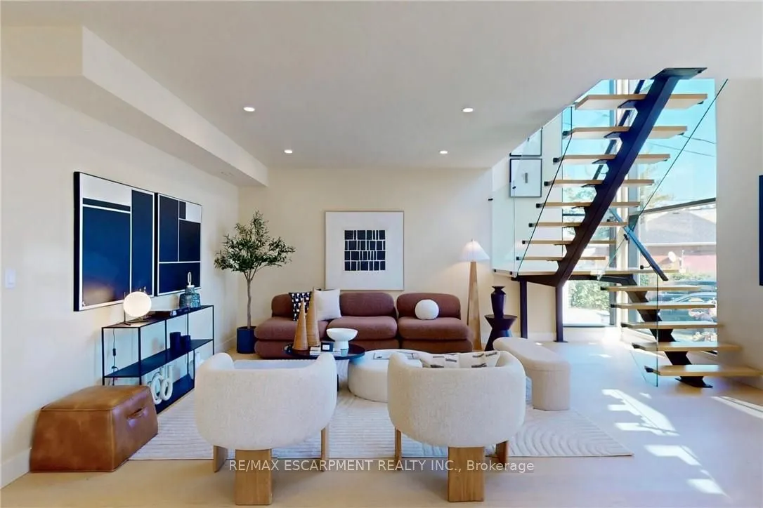 28 Dunsmore Gardens