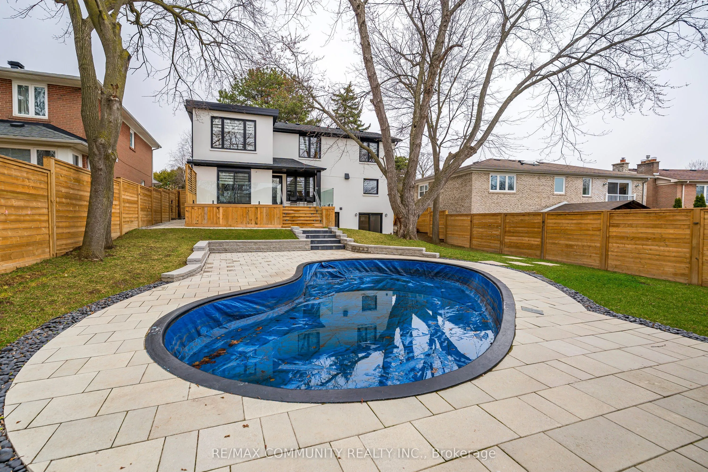 30 Kellythorne Drive