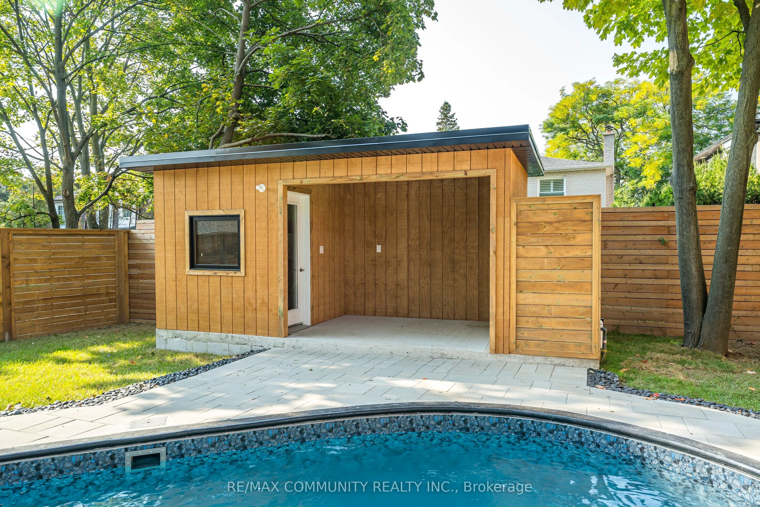 30 Kellythorne Drive