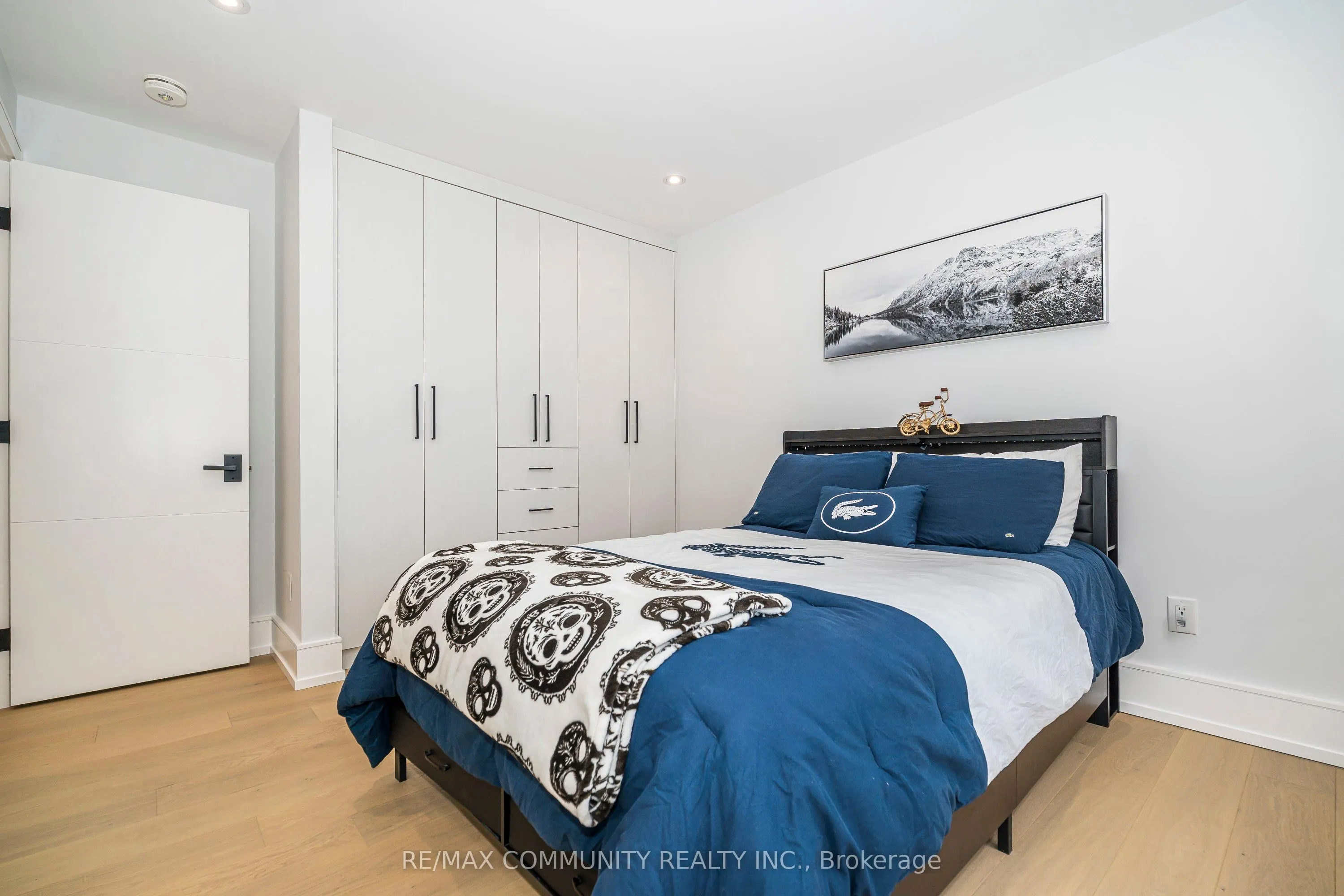 30 Kellythorne Drive