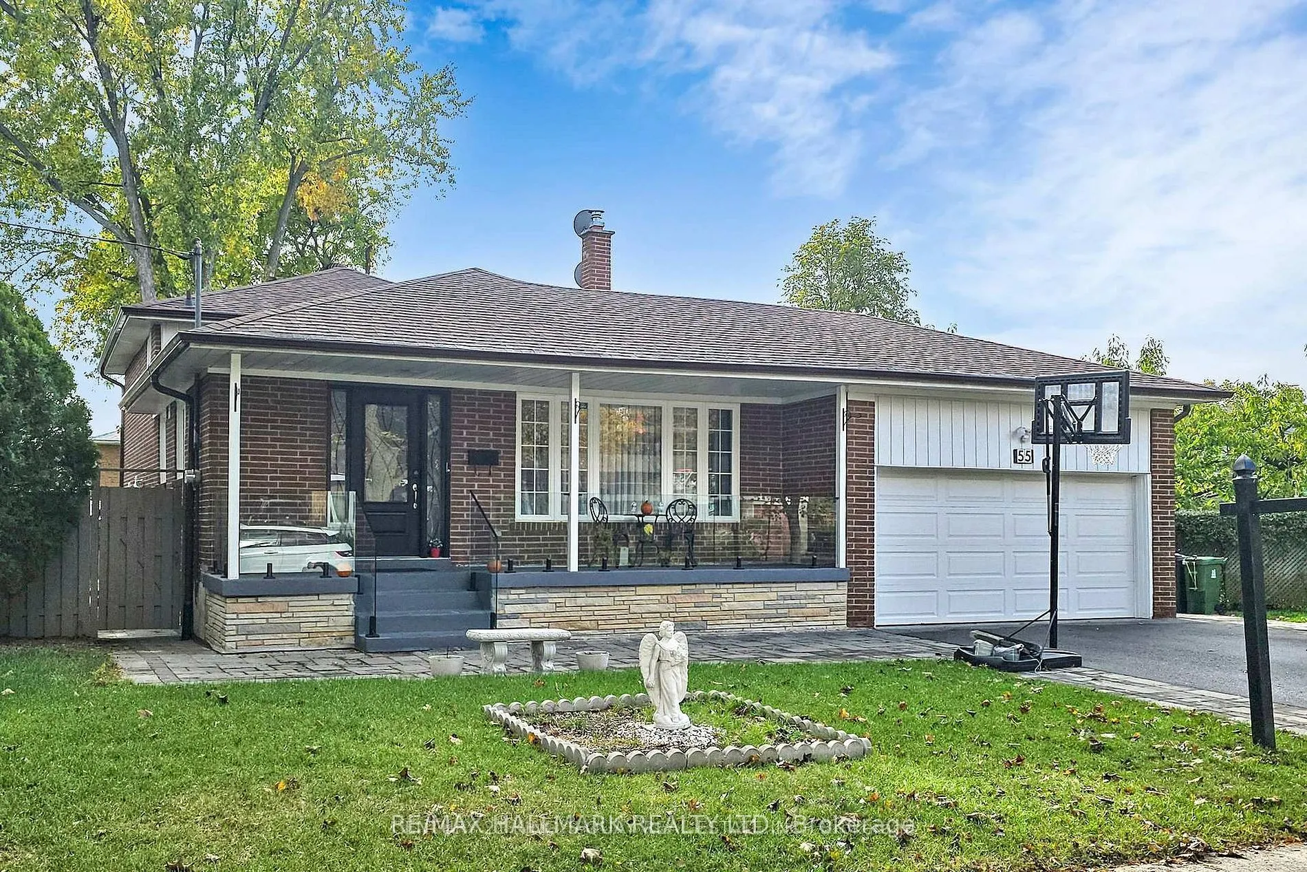 55 Lesgay Crescent
