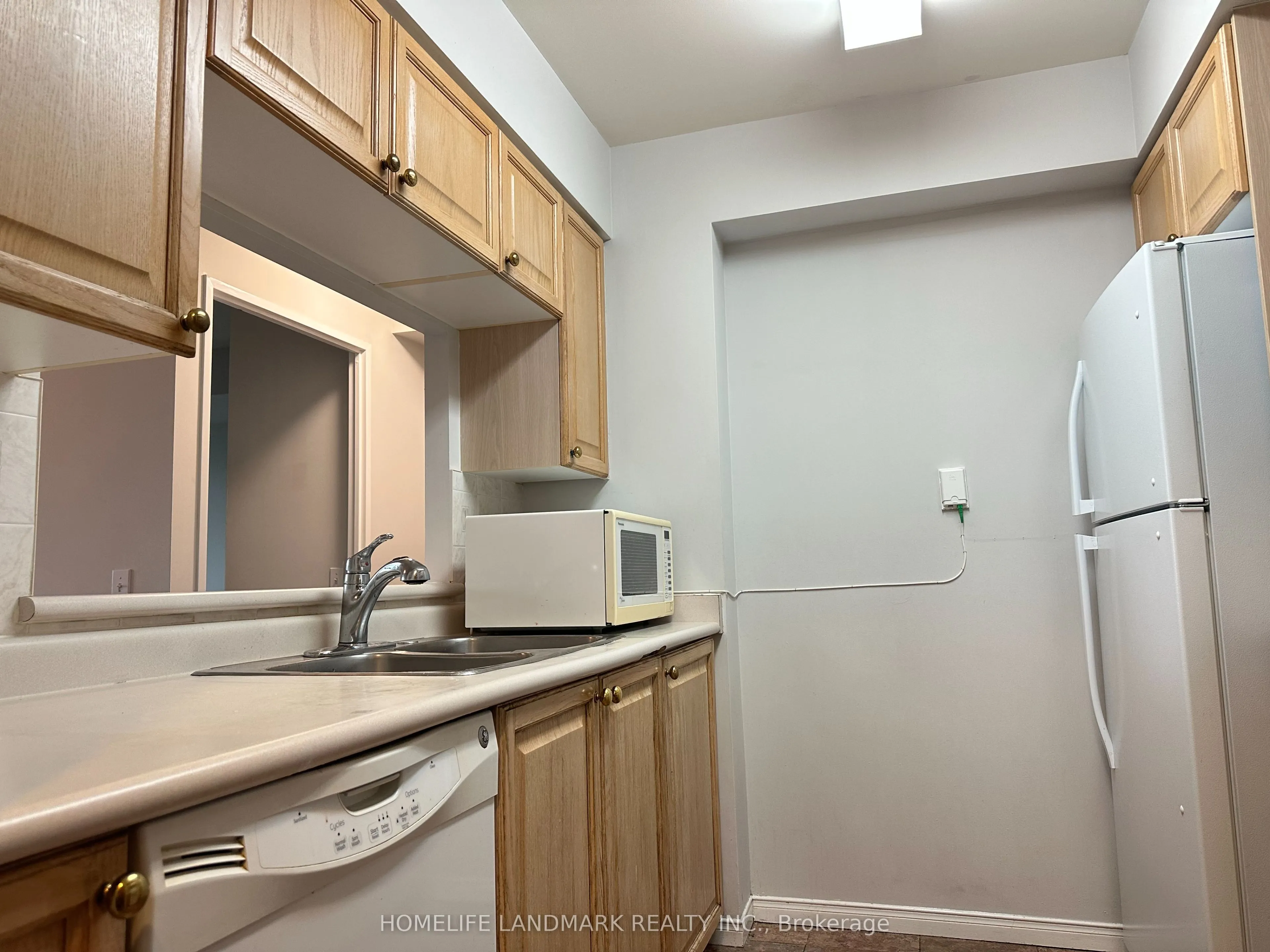 238 Doris Avenue #1011