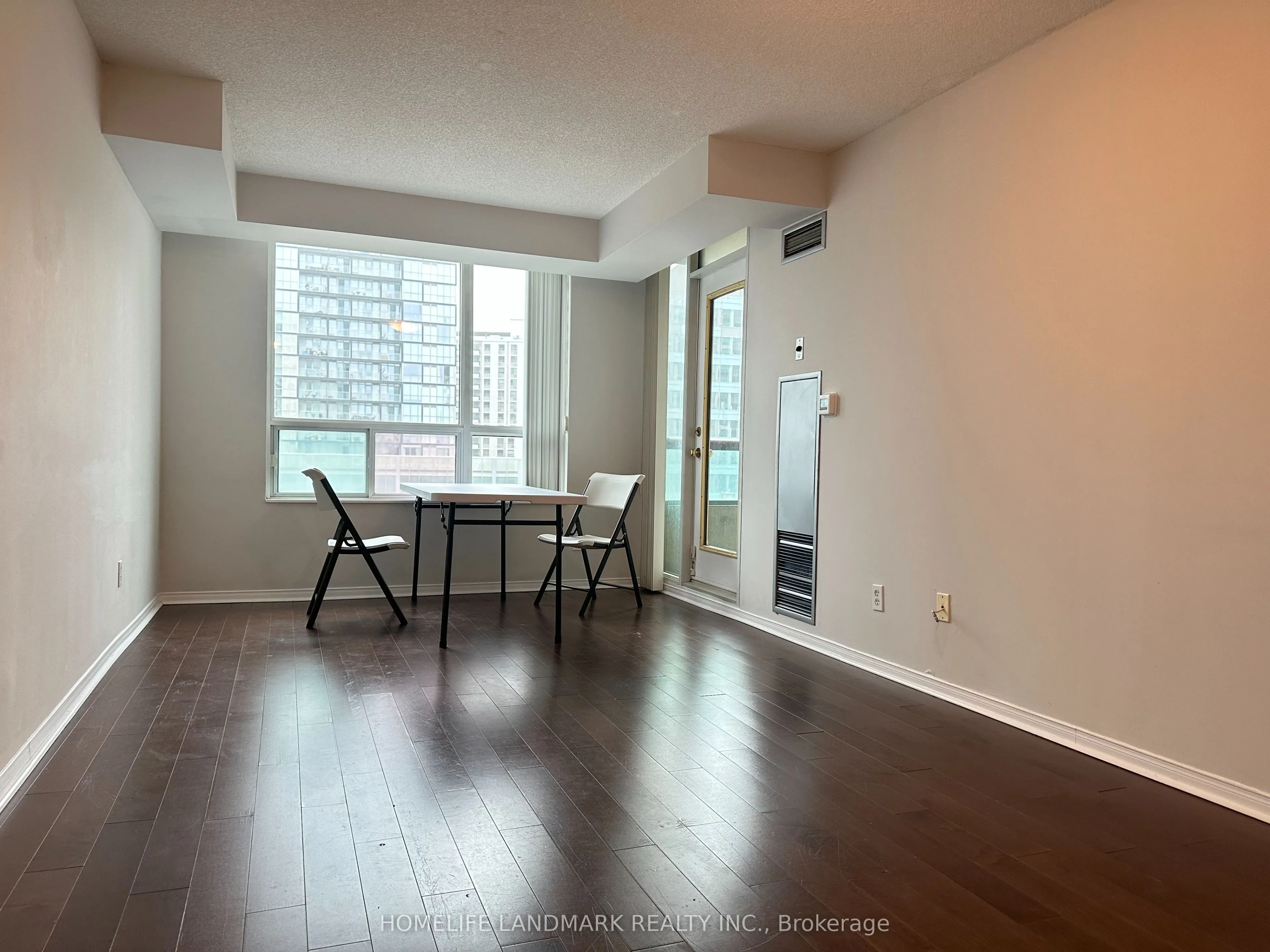 238 Doris Avenue #1011