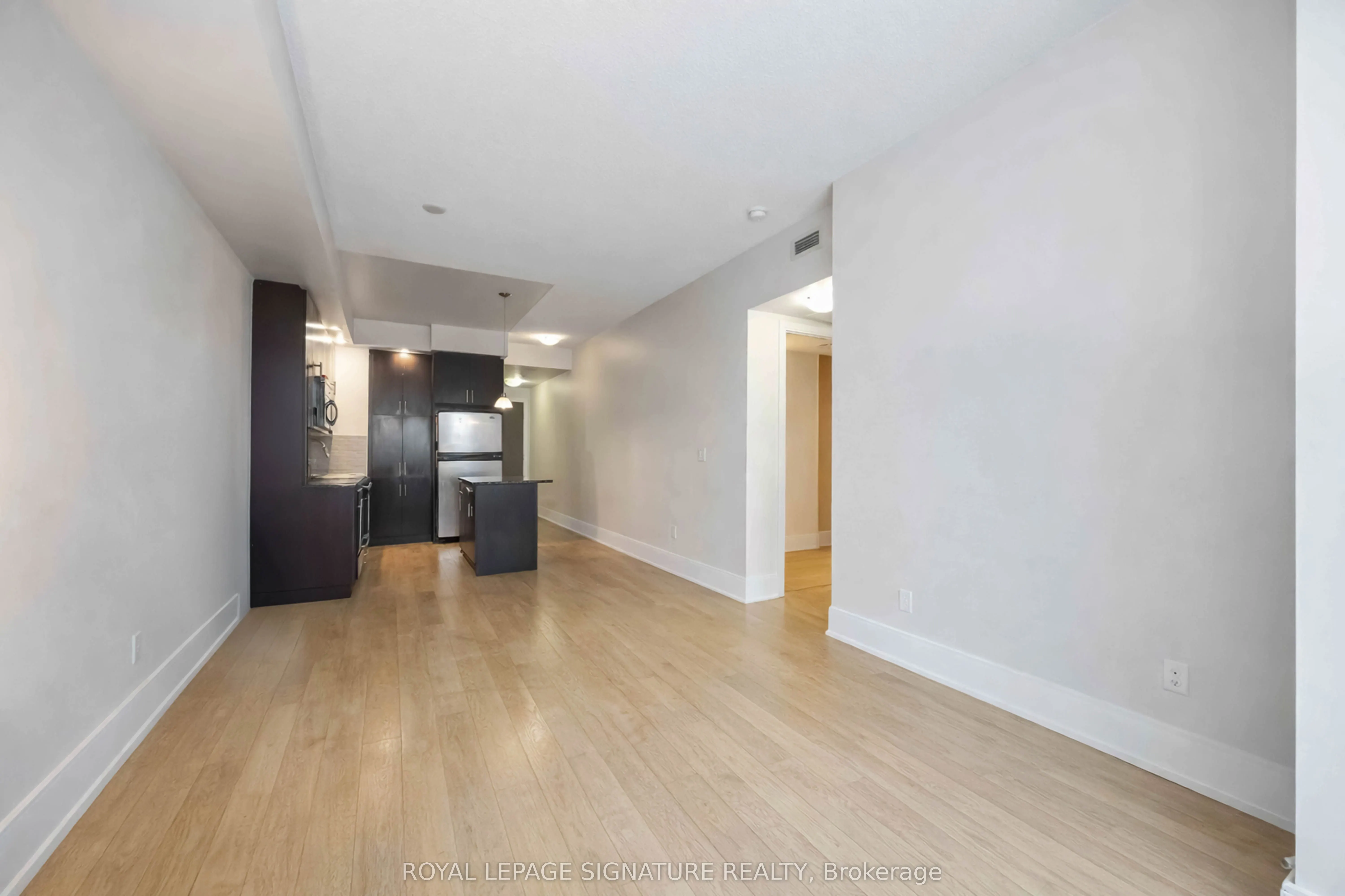 181 Wynford Drive #403