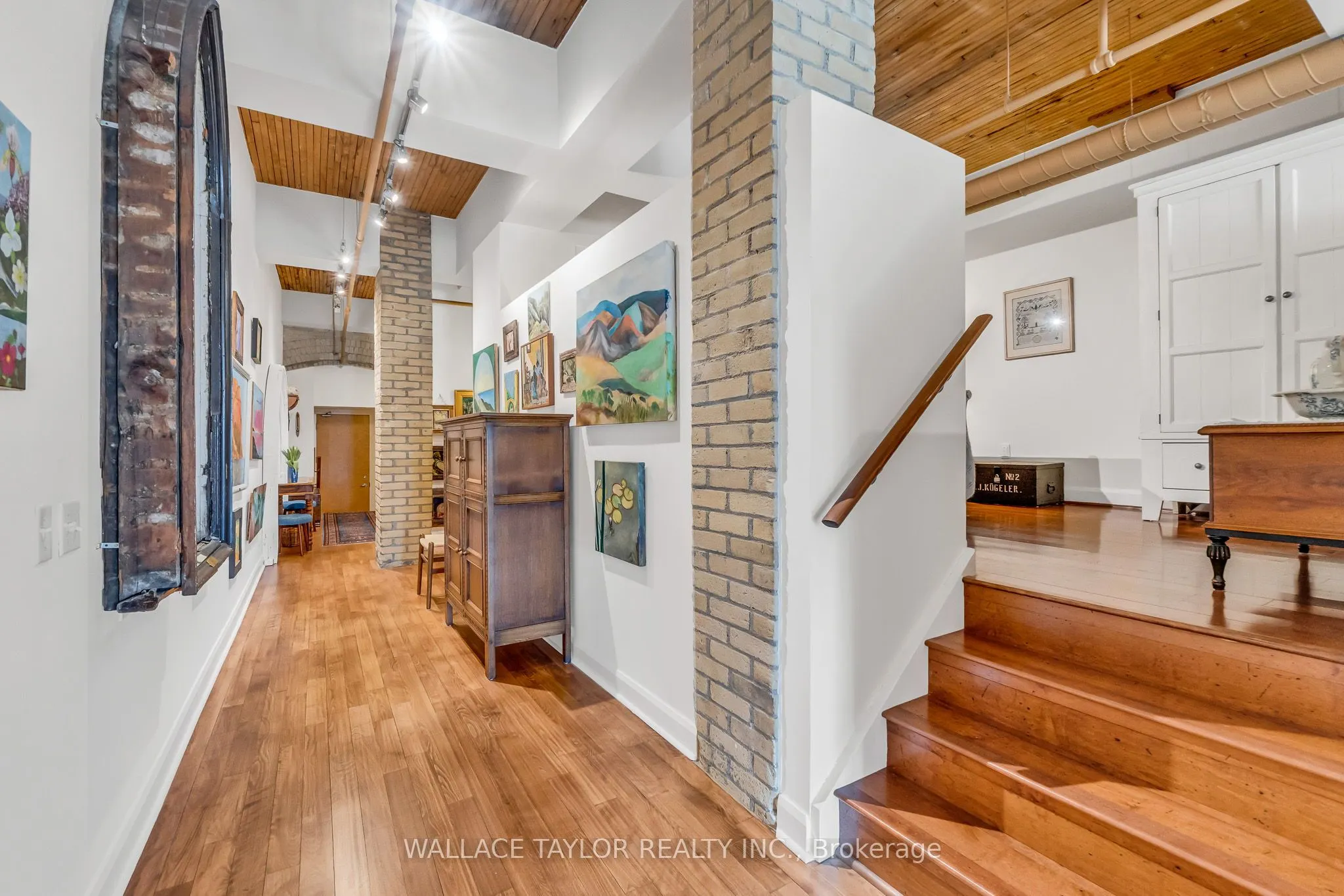 993 Queen Street W #208