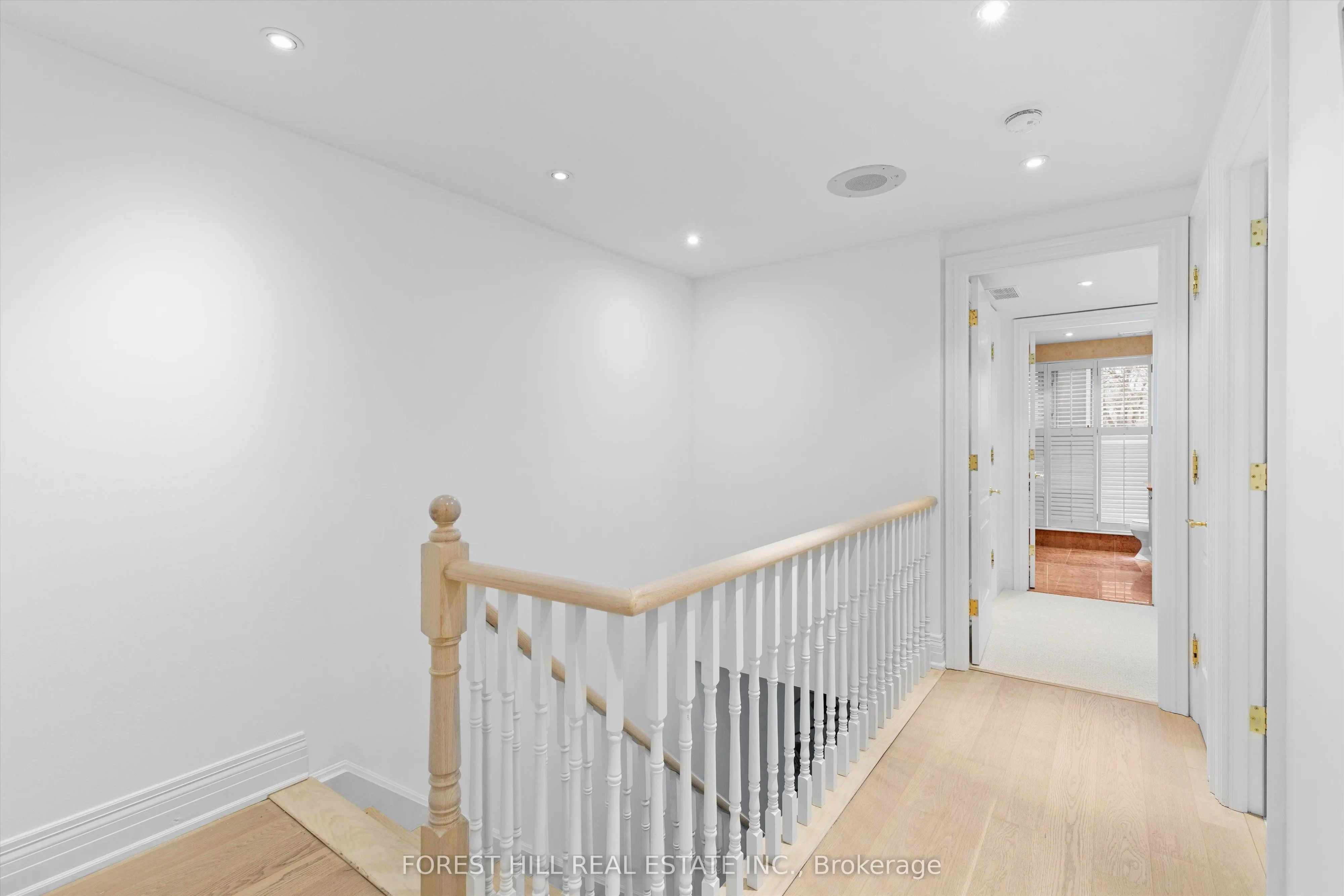 33 Delisle Avenue #108