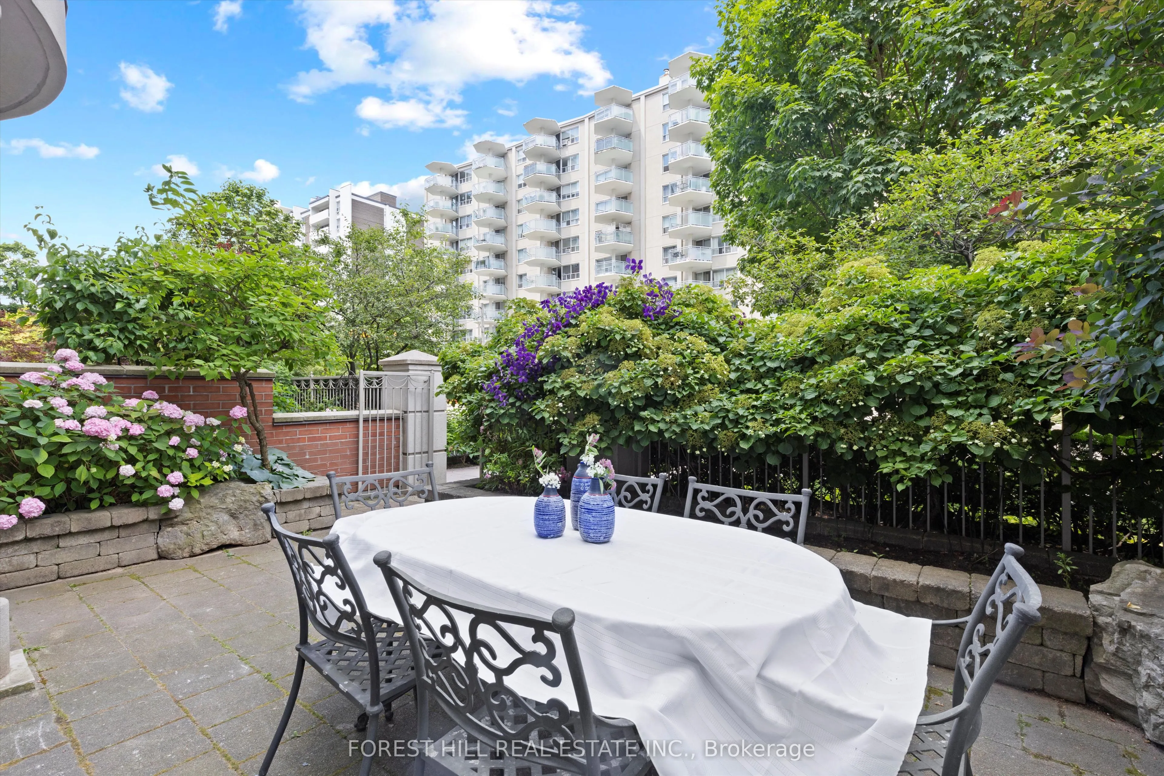 33 Delisle Avenue #108