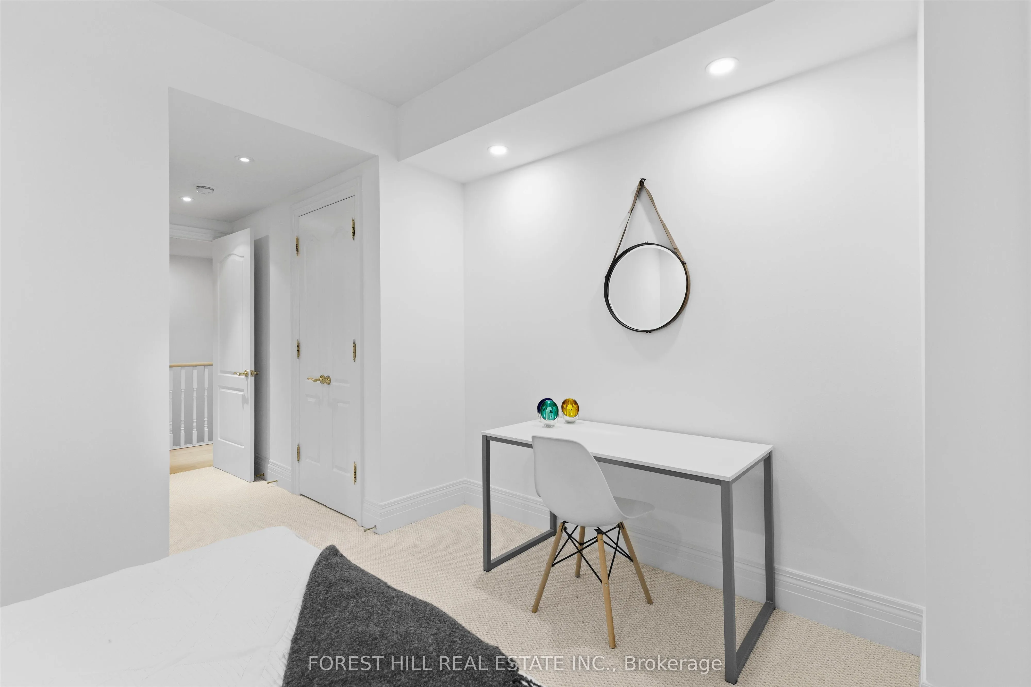 33 Delisle Avenue #108